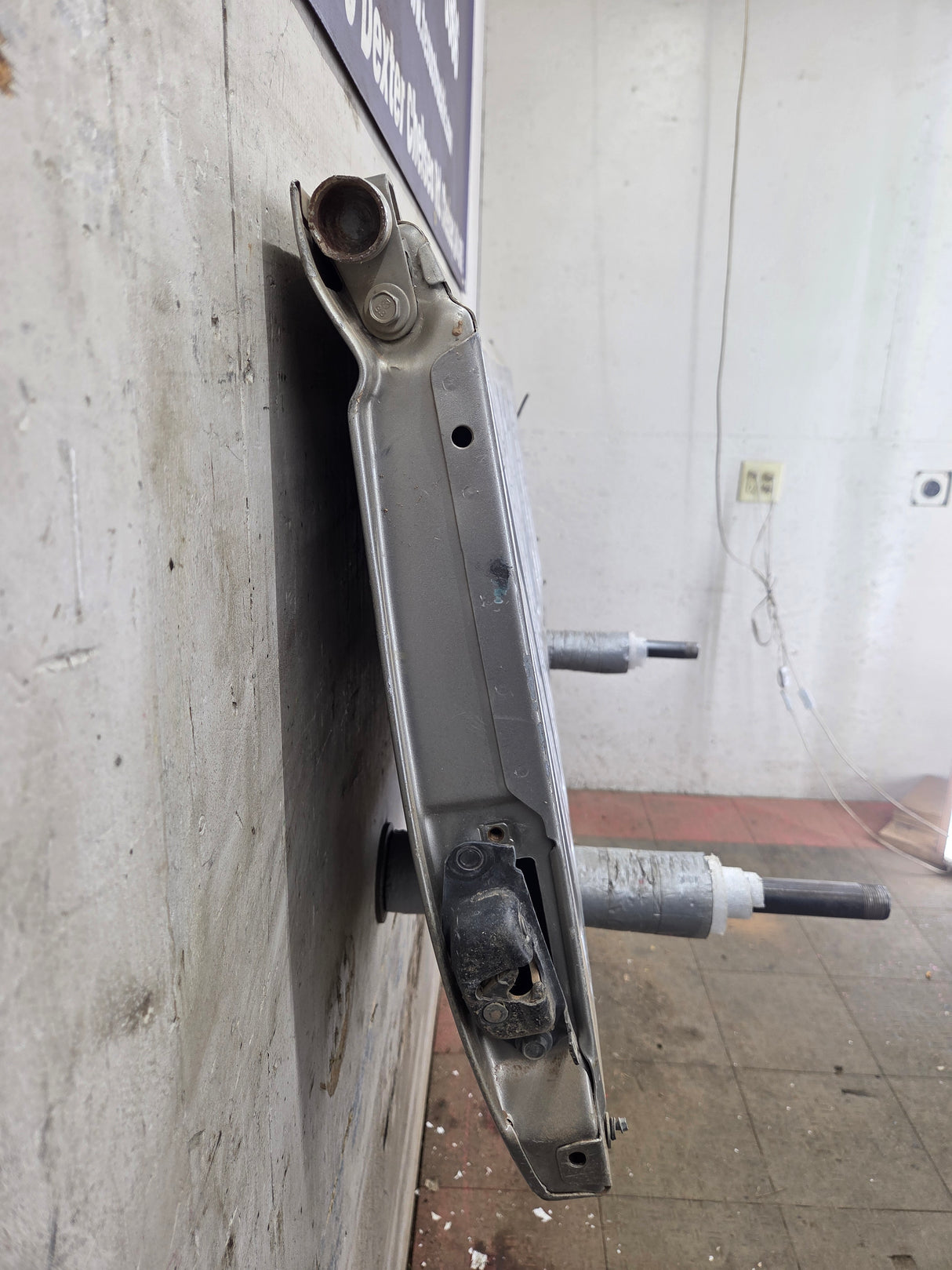 1999-2007 Chevrolet Silverado / GMC Sierra 1500 2500 3500 Tailgate