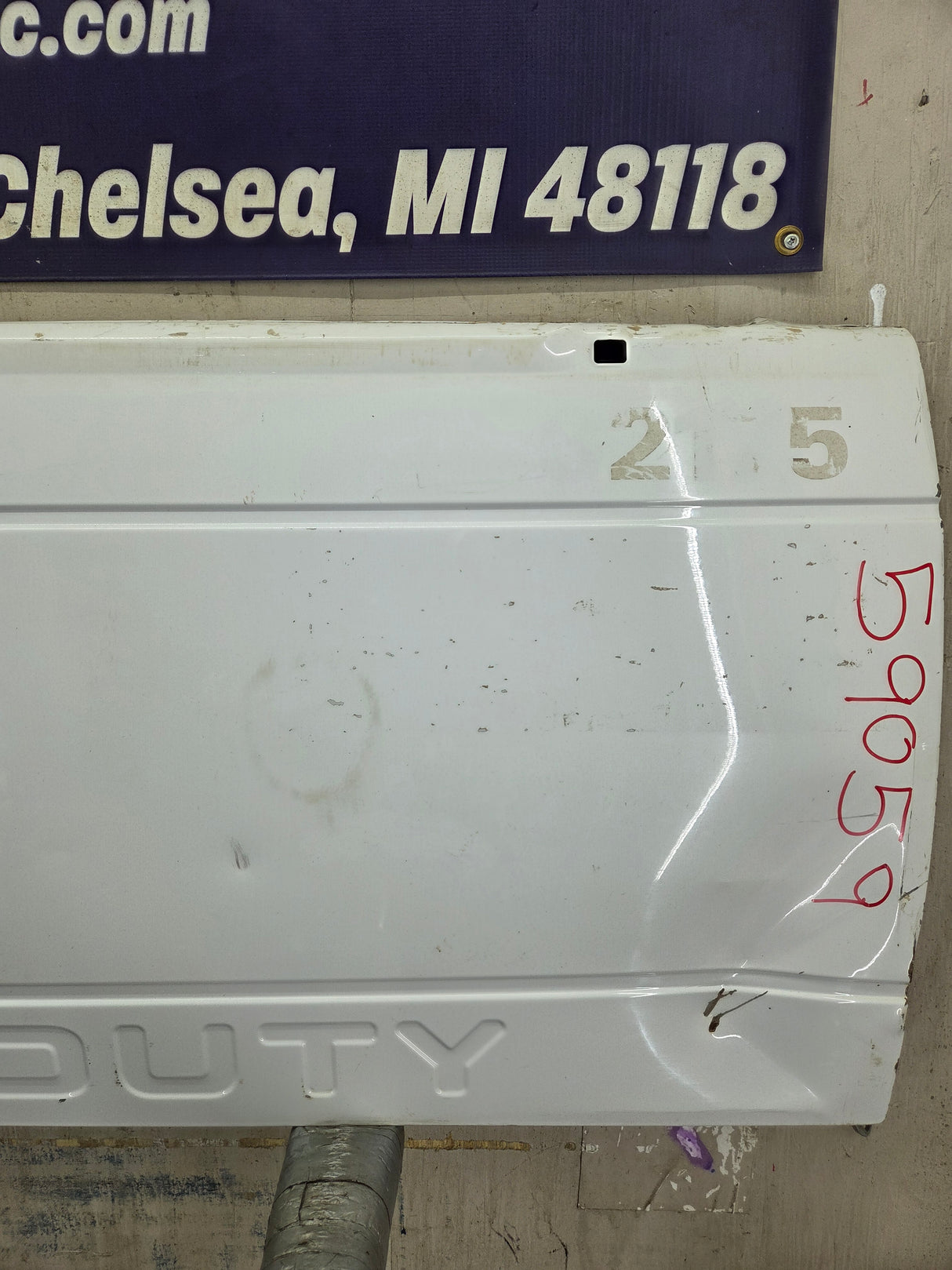 2008-2016 Ford Super Duty Tailgate F250 F350 F450 F550 - Oxford White