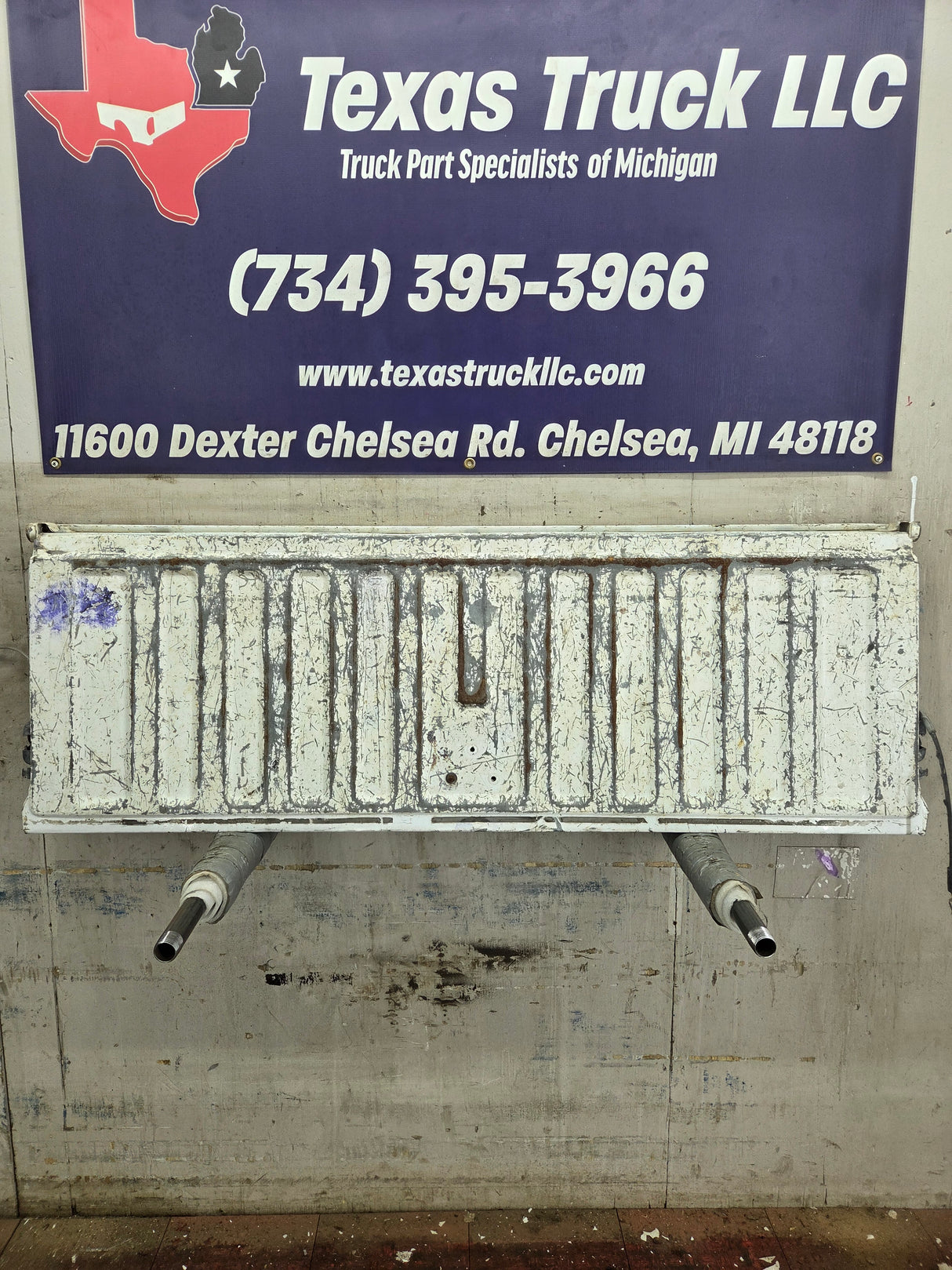 1999-2007 Chevrolet Silverado / GMC Sierra 1500 2500 3500 Tailgate