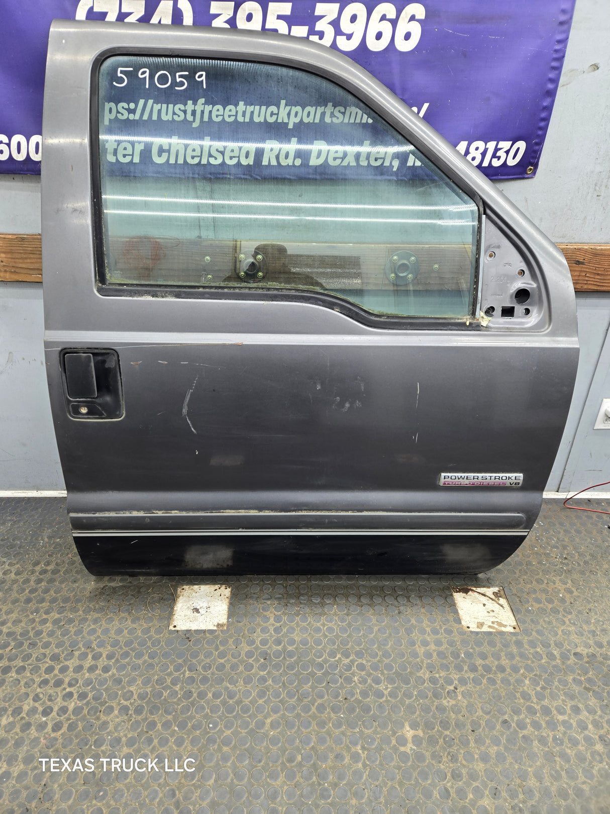 1999-2011 Ford Super Duty / Excursion Front Passenger RH Door F250 F350 F450 F550
