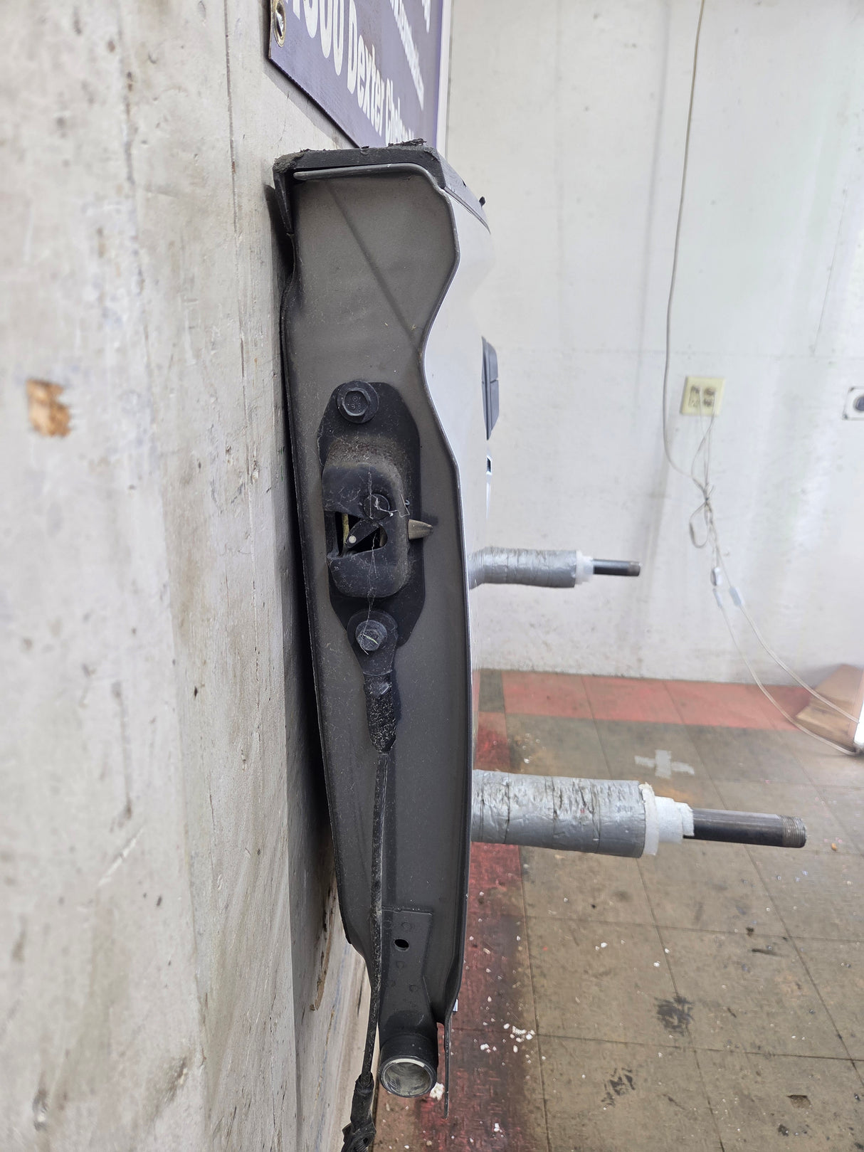 2014-2019 Chevrolet Silverado / GMC Sierra 1500 2500 3500 HD Tailgate