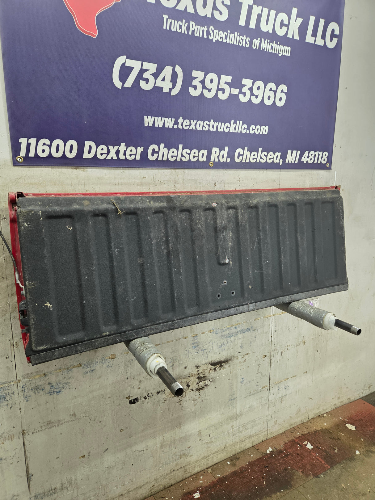 1999-2007 Chevrolet Silverado / GMC Sierra 1500 2500 3500 Tailgate
