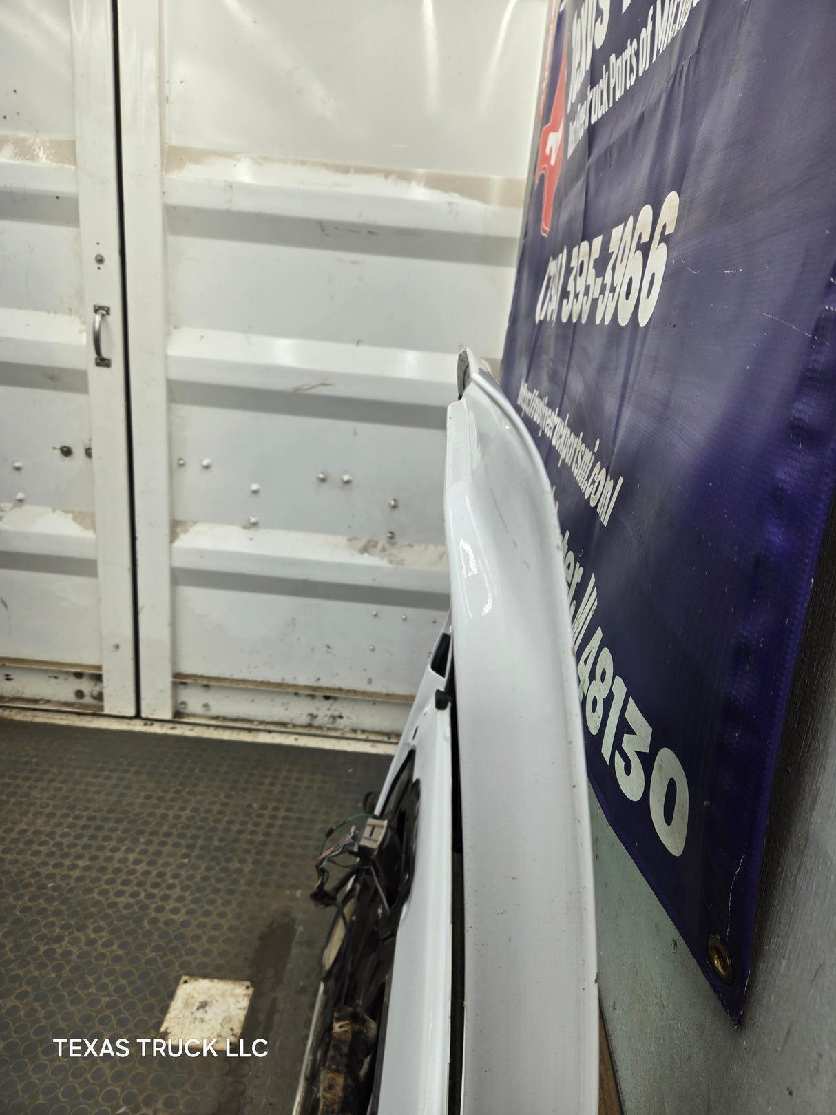 1988-2000 Chevrolet Silverado Suburban GMC Sierra RH Front Passenger Door - Blue