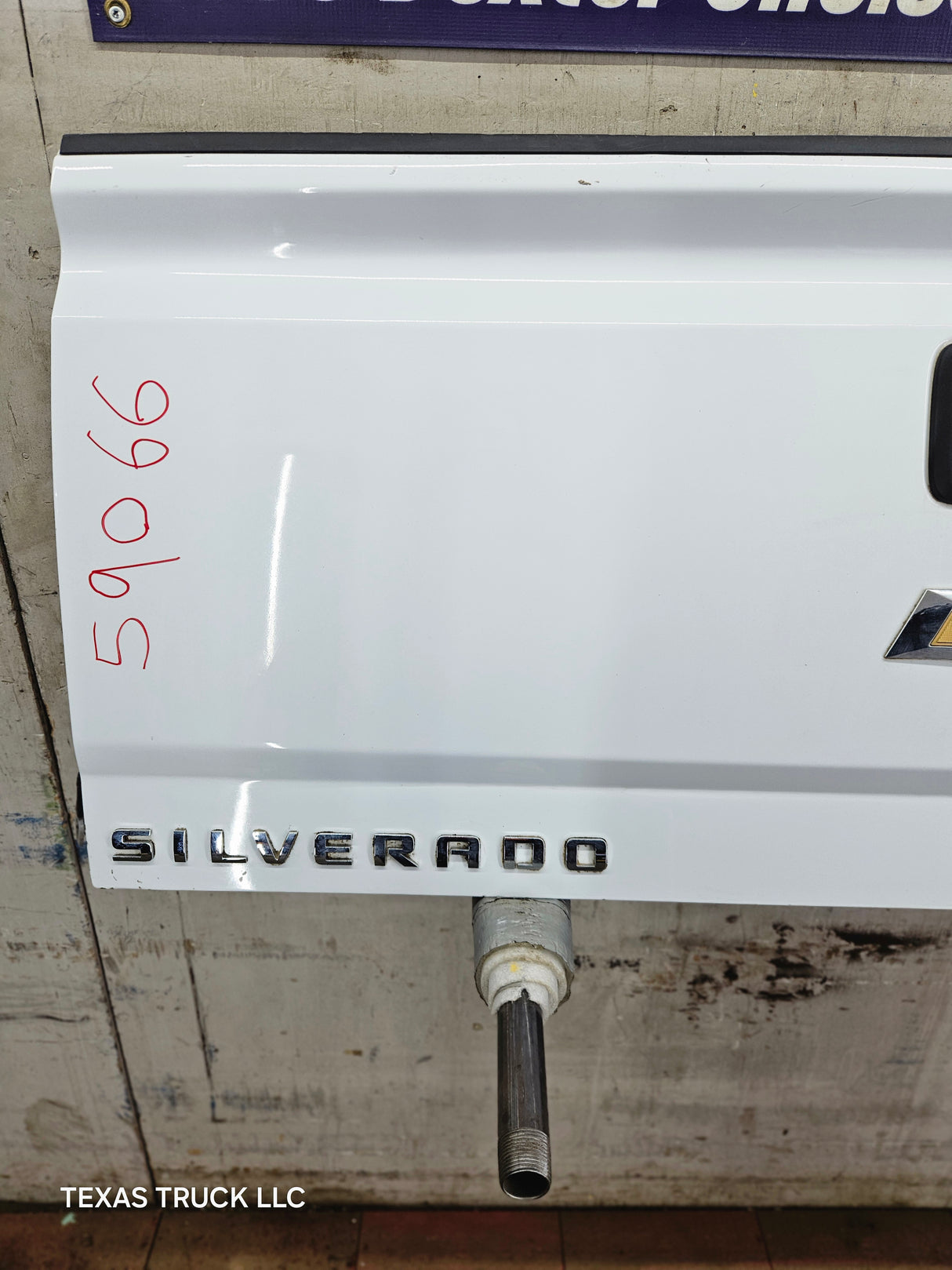 2014-2019 Chevrolet Silverado / GMC Sierra 1500 2500 3500 HD Tailgate