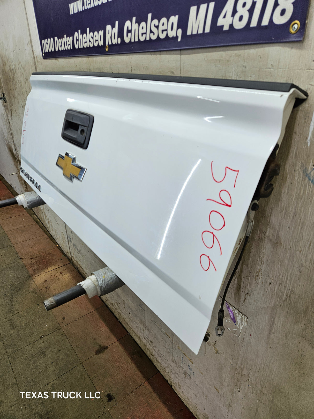 2014-2019 Chevrolet Silverado / GMC Sierra 1500 2500 3500 HD Tailgate