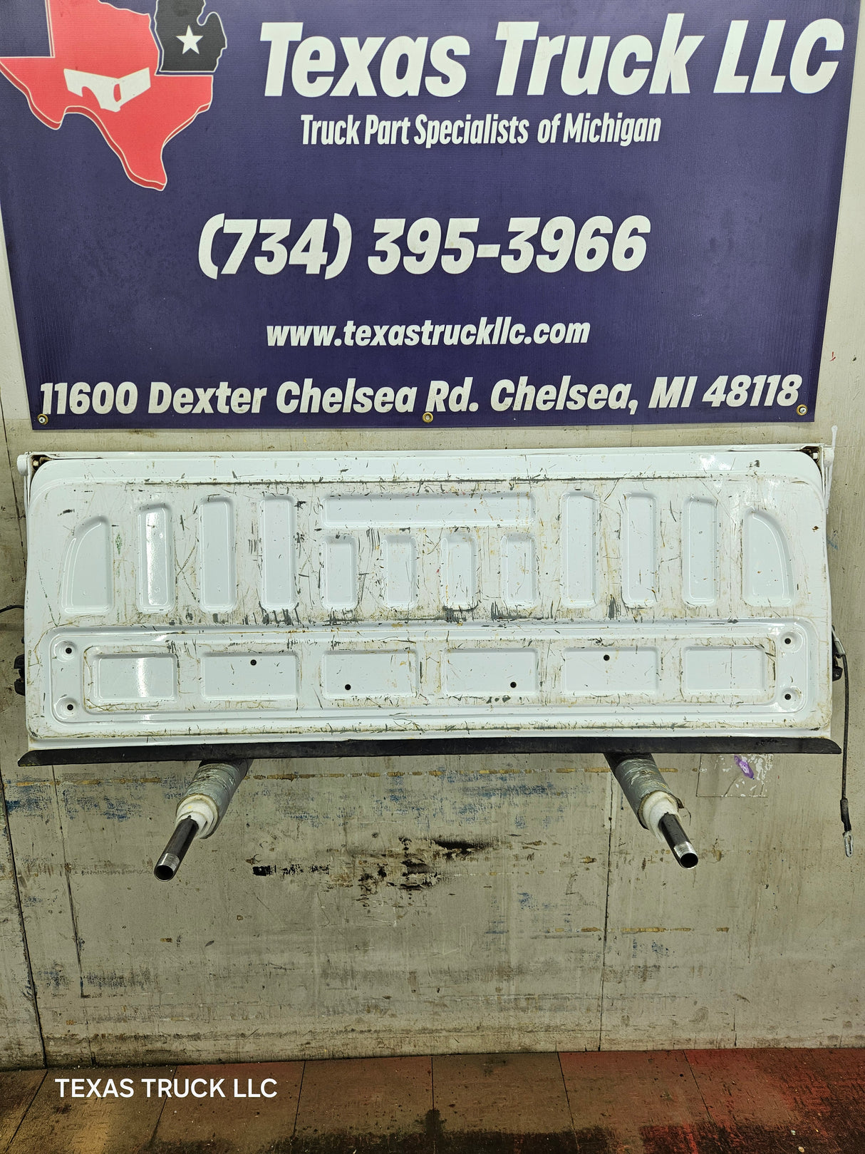 2014-2019 Chevrolet Silverado / GMC Sierra 1500 2500 3500 HD Tailgate