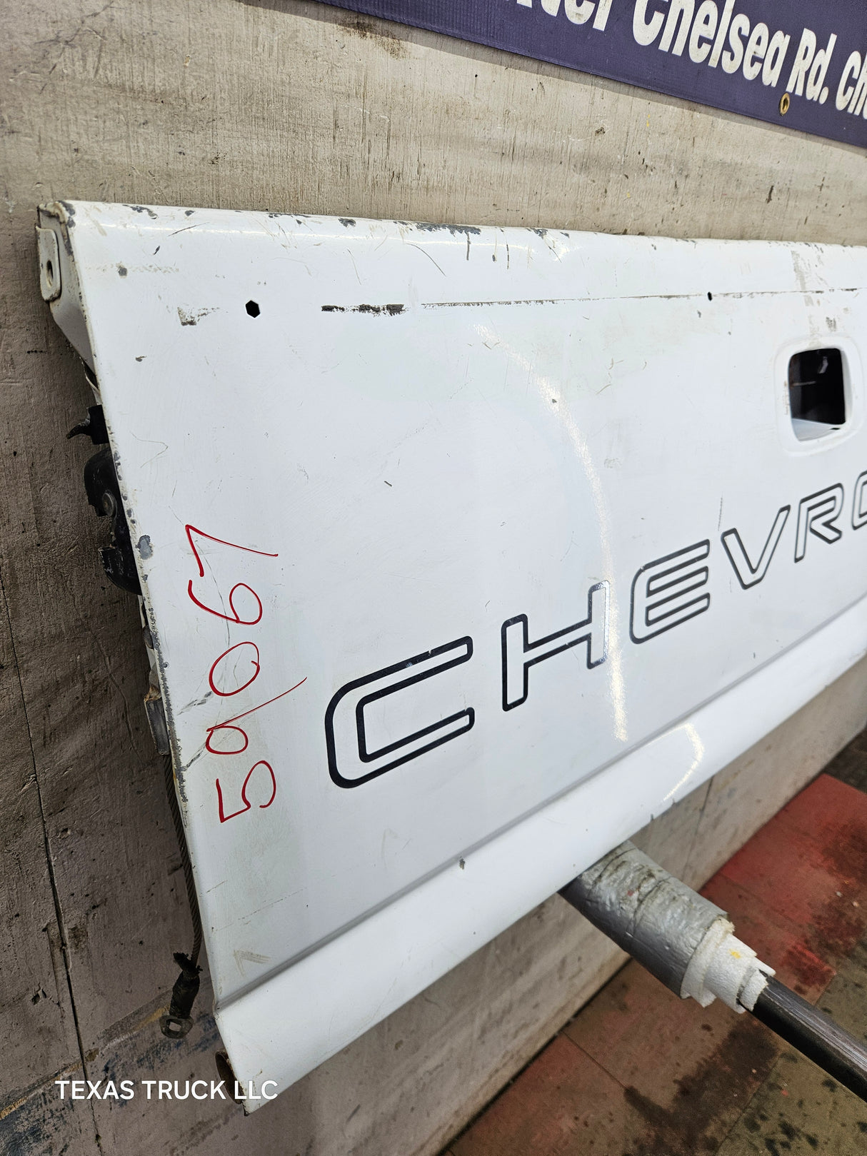 1999-2007 Chevrolet Silverado / GMC Sierra 1500 2500 3500 Tailgate