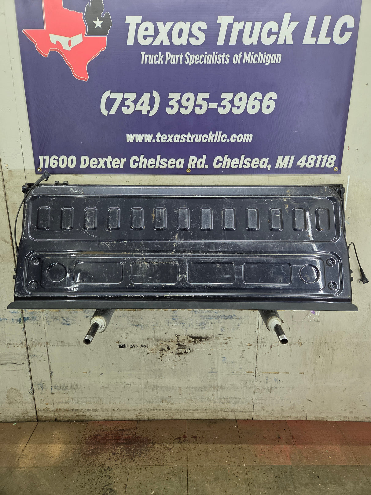 2019-2026 Chevrolet Silverado 2500 HD 3500HD Truck Tailgate