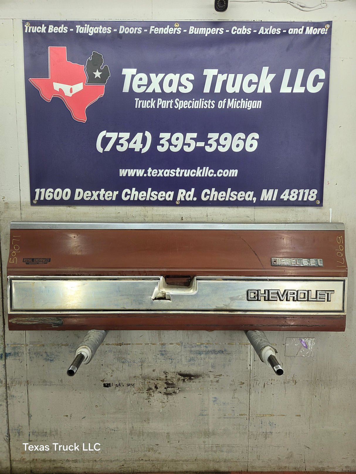 1973-1987 Chevrolet / GMC Square Body Tailgate C10 C15 C20 C25 C35 K10 K15 K20 K25 K35