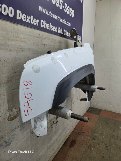 2003-2007 Chevrolet Silverado / Tahoe / Suburban 1500 2500 3500 HD LH Driver Side "Cateye" Front Fender - Summit White