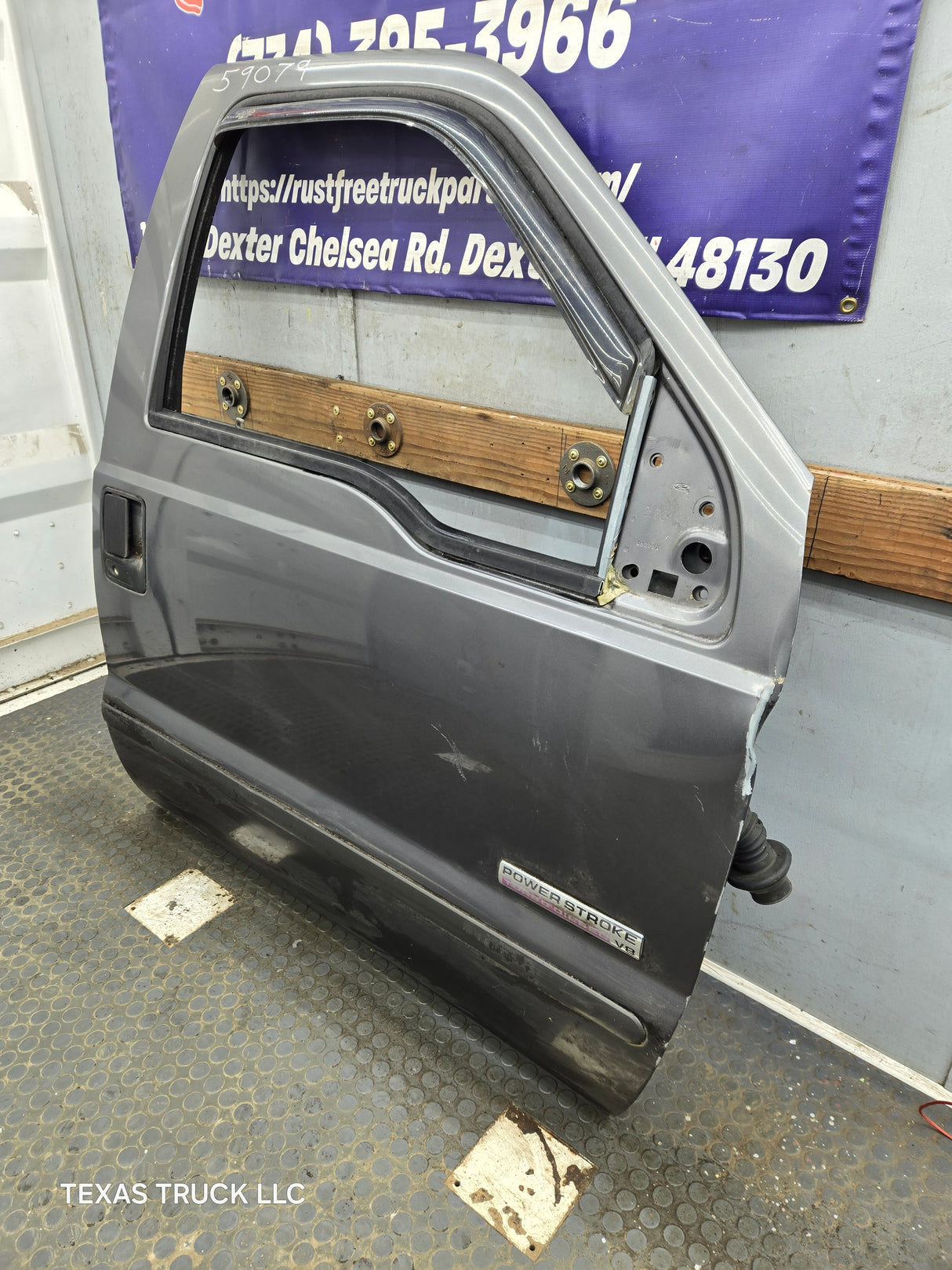 1999-2011 Ford Super Duty / Excursion Front Passenger RH Door F250 F350 F450 F550