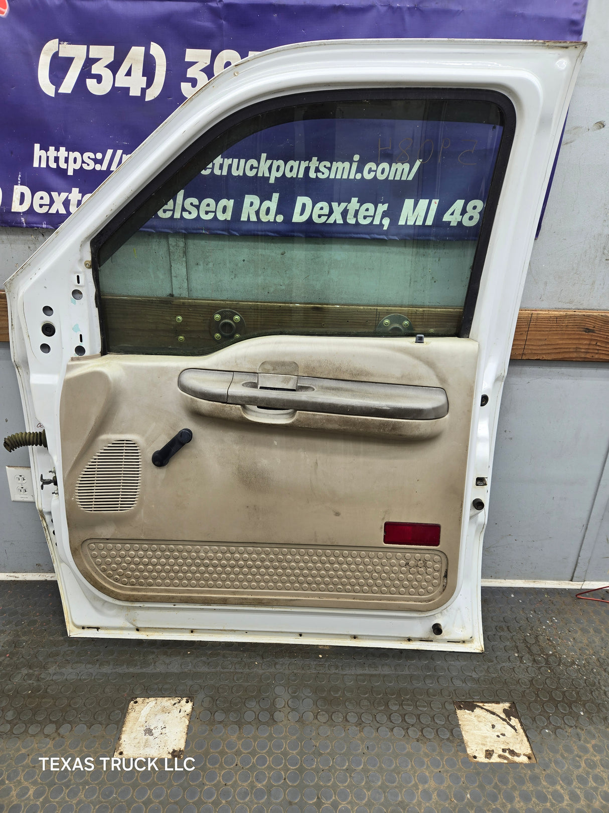 1999-2011 Ford Super Duty / Excursion Front Passenger RH Door F250 F350 F450 F550
