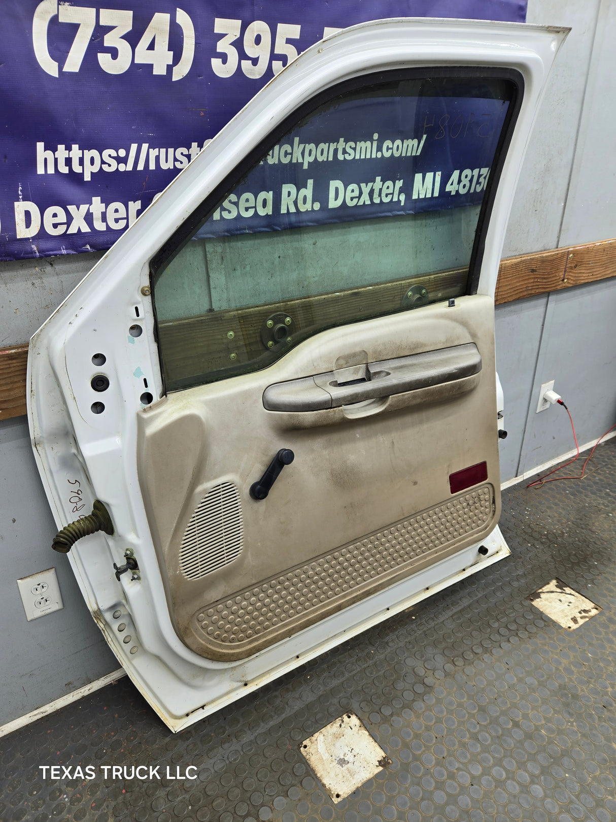 1999-2011 Ford Super Duty / Excursion Front Passenger RH Door F250 F350 F450 F550