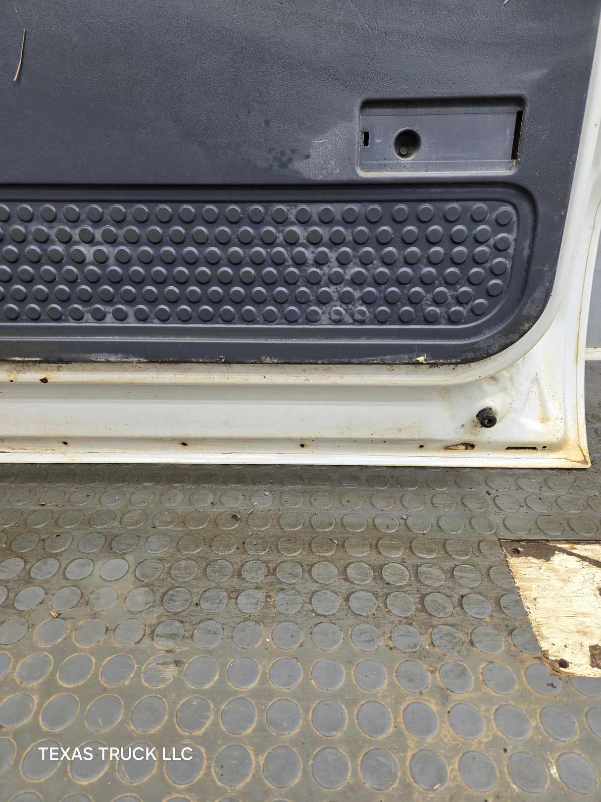 1999-2011 Ford Super Duty / Excursion Front Passenger RH Door F250 F350 F450 F550