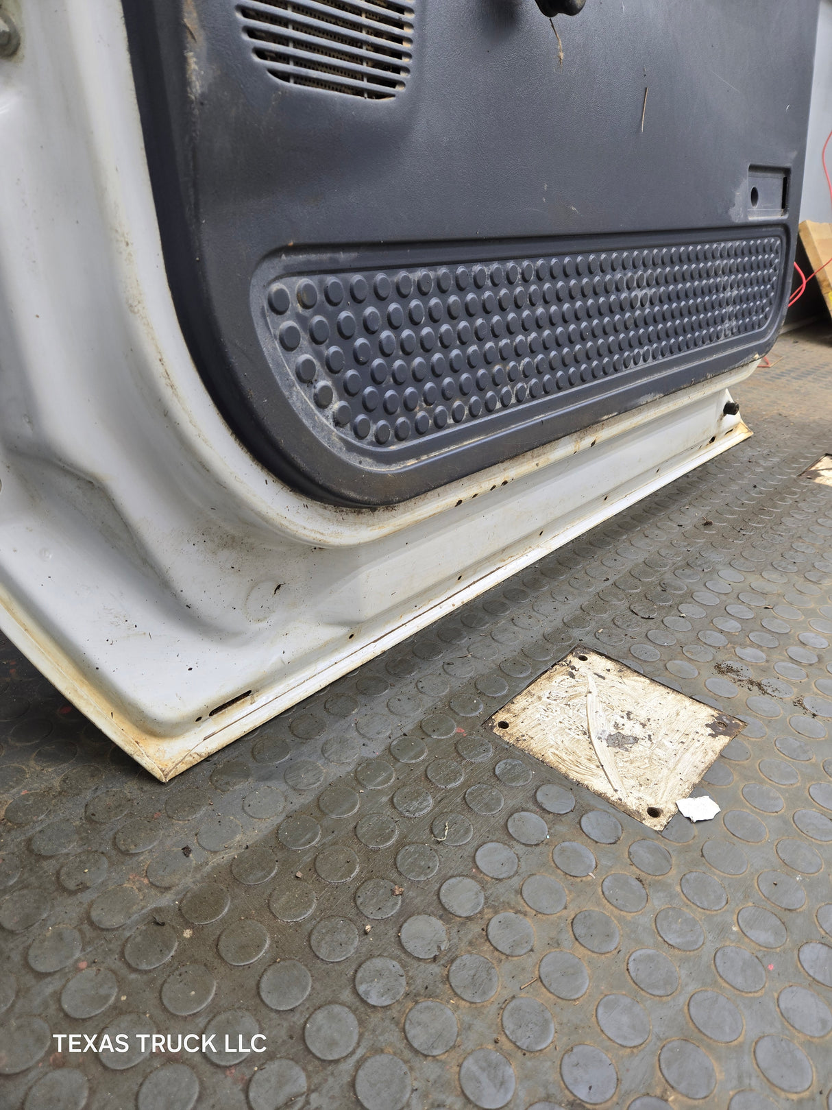 1999-2011 Ford Super Duty / Excursion Front Passenger RH Door F250 F350 F450 F550