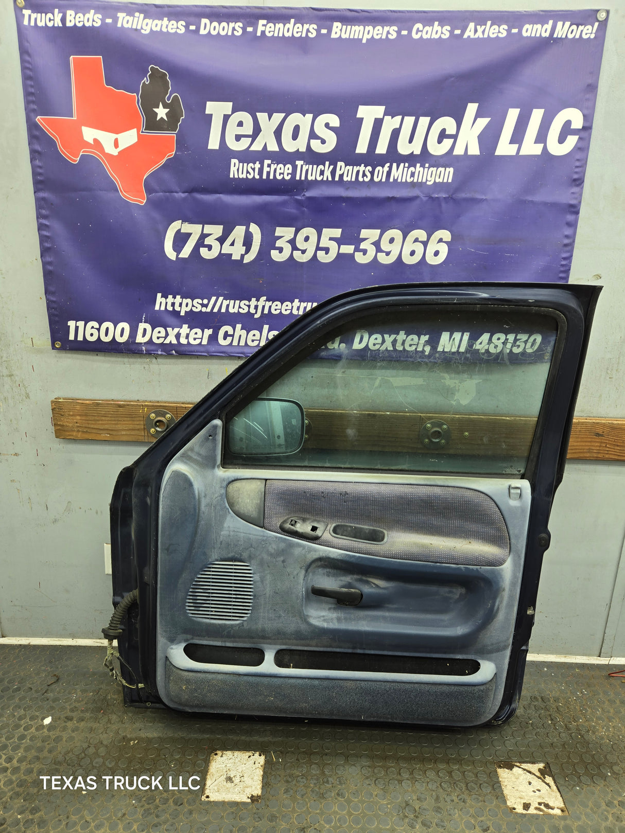 1994-2002 Dodge Ram 2nd Gen RH Passenger Side Front Door Regular Cab / 2 Door Ext Cab 1500 2500 3500 ROUND CORNER