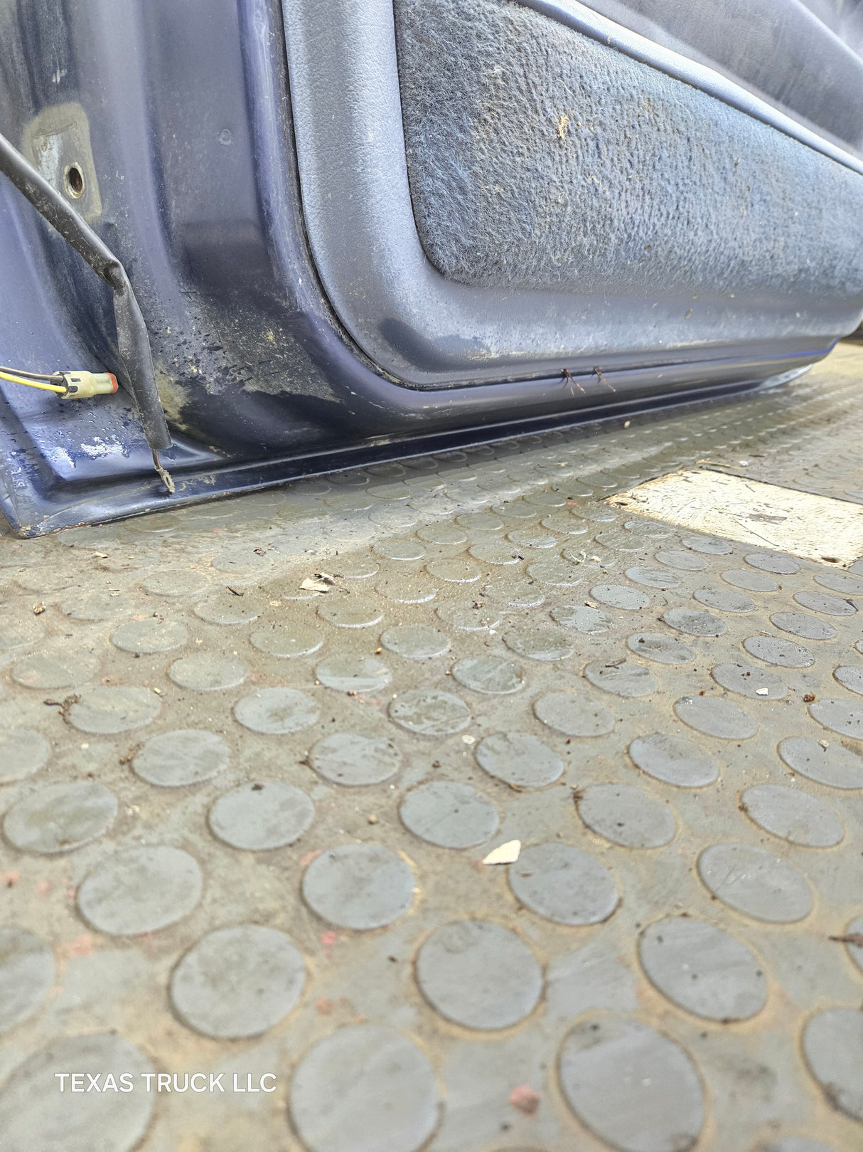 1994-2002 Dodge Ram 2nd Gen RH Passenger Side Front Door Regular Cab / 2 Door Ext Cab 1500 2500 3500 ROUND CORNER