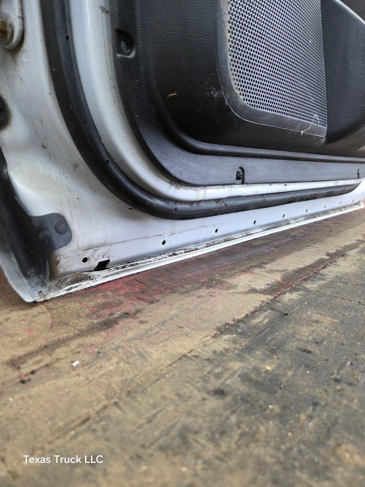 2009-2018 Dodge Ram 4th Gen Passenger Side RH Front Quad Crew Cab Door 1500 2500 3500 4500 5500