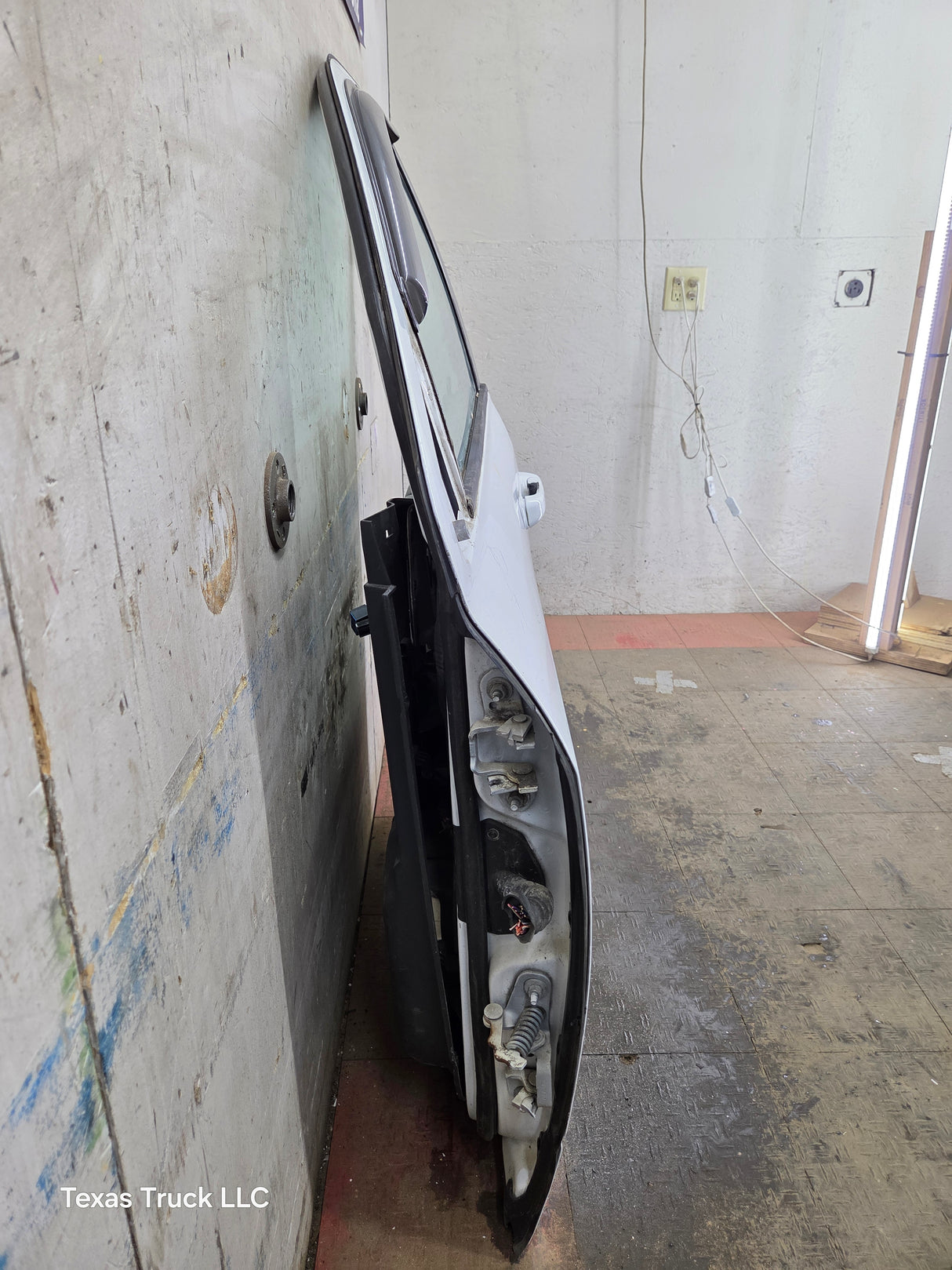 2009-2018 Dodge Ram 4th Gen Driver Side Front Quad/Crew Cab Door 1500 2500 3500 4500 5500