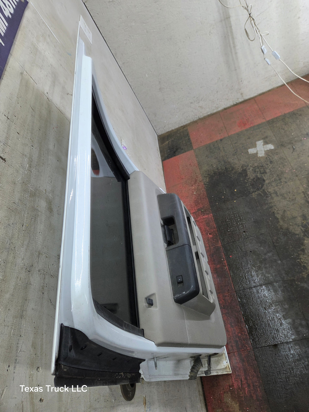 1999-2011 Ford Super Duty F250 F350 F450 F550 RH Crew Cab Passenger Side Rear Door
