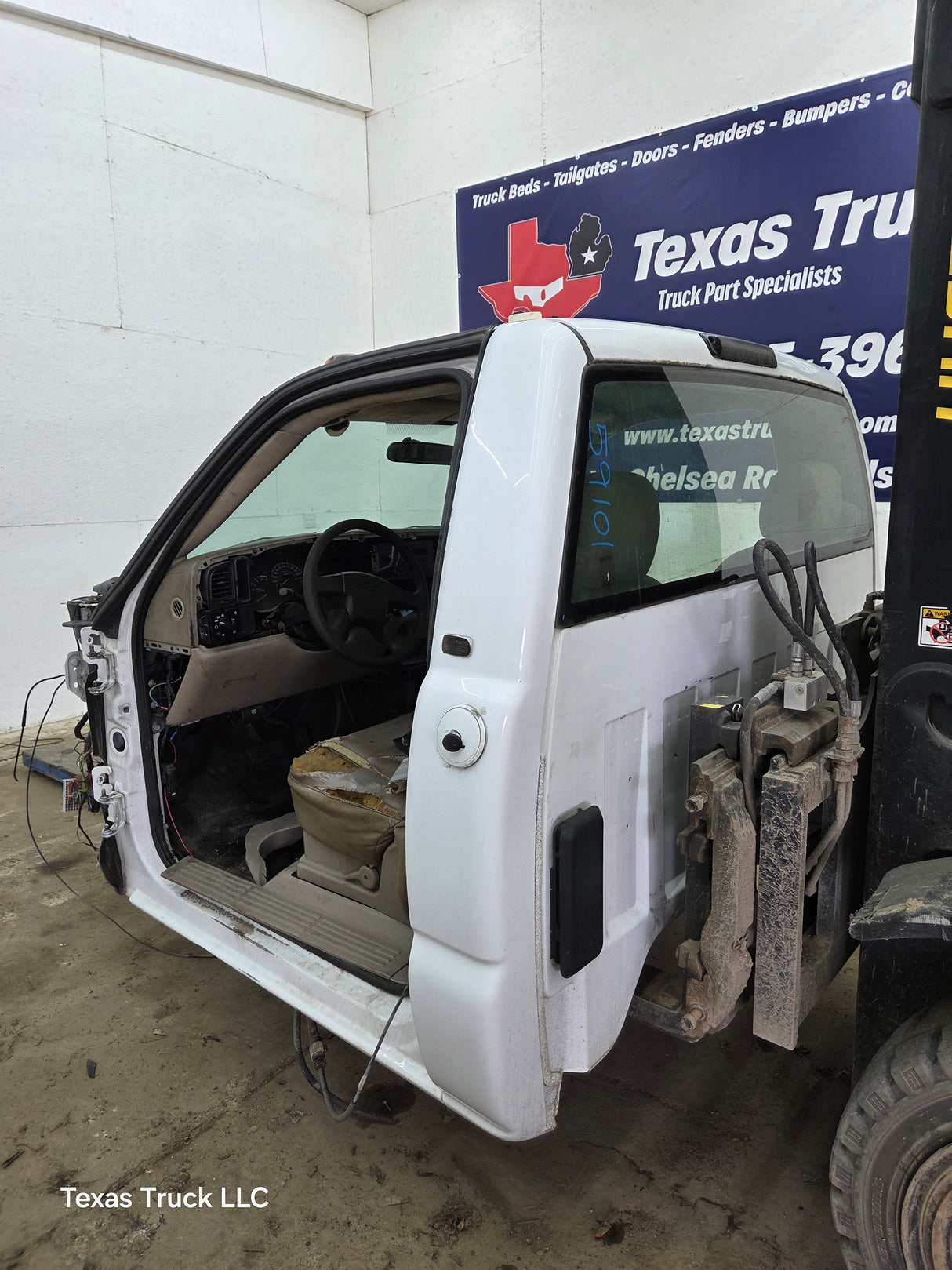 1999-2007 Chevrolet Silverado / GMC Sierra 1500 2500 HD 3500HD Regular Cab Body