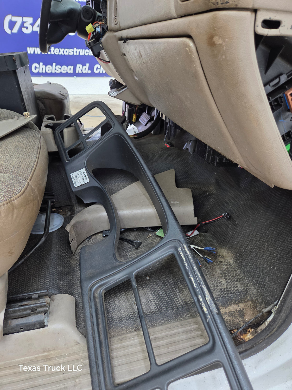 1999-2007 Chevrolet Silverado / GMC Sierra 1500 2500 HD 3500HD Regular Cab Body