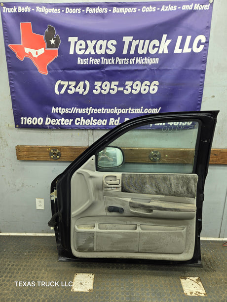 2001-2004 Dodge Dakota Passenger Side RH Front Door