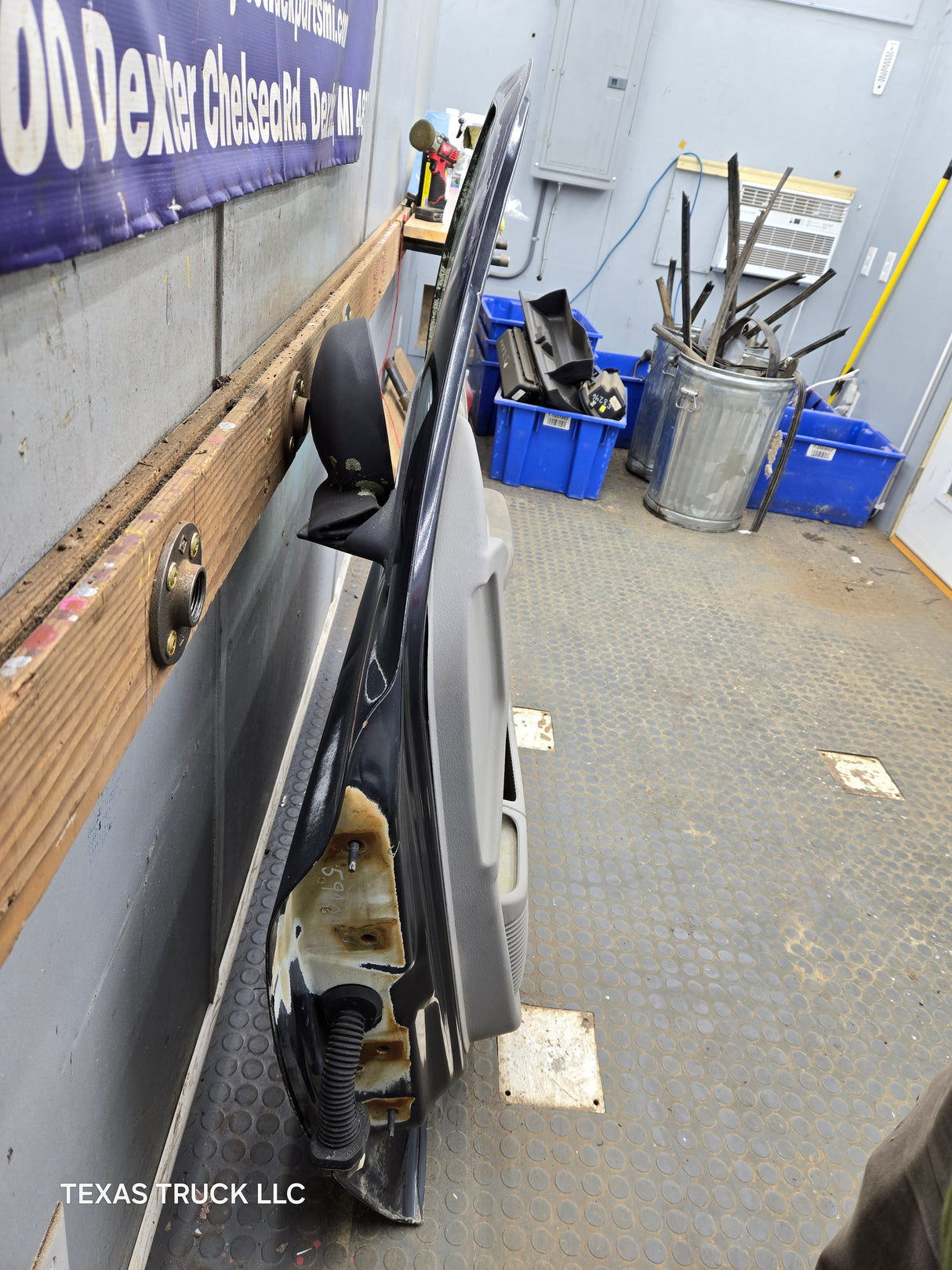 2001-2004 Dodge Dakota Passenger Side RH Front Door
