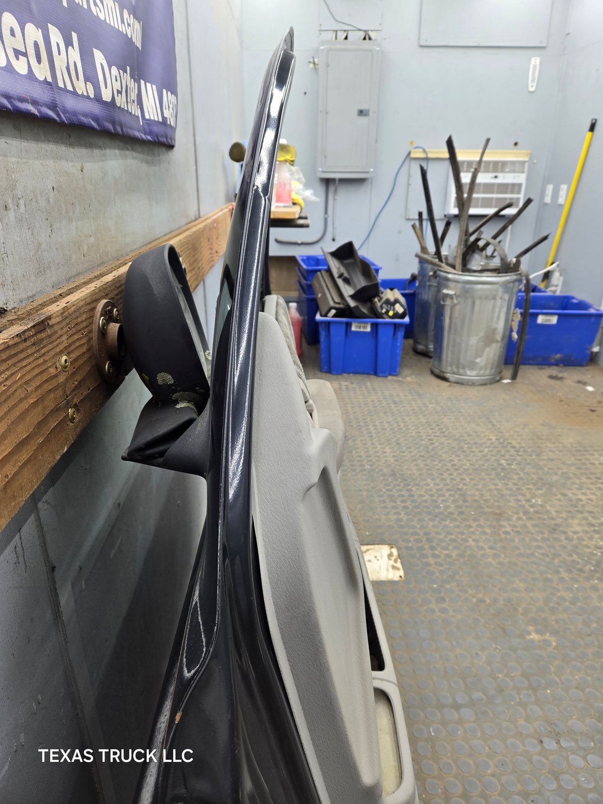 2001-2004 Dodge Dakota Passenger Side RH Front Door