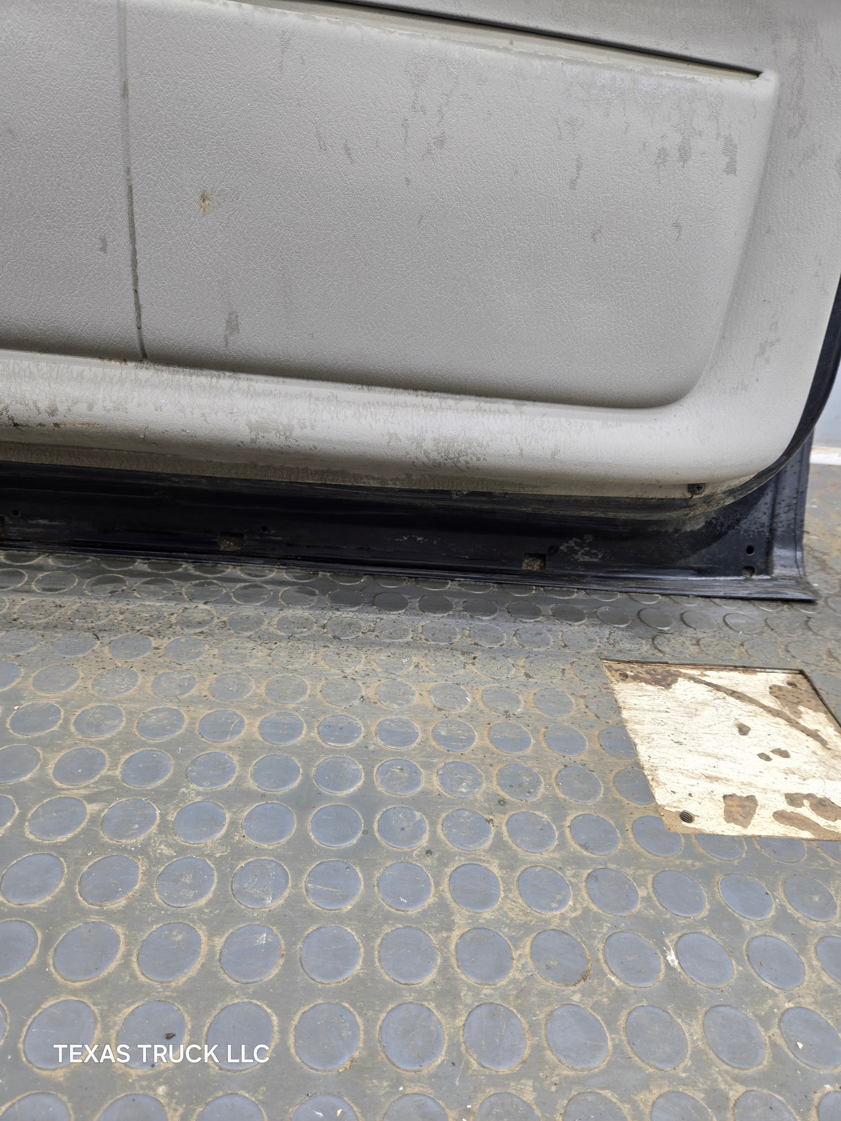 2001-2004 Dodge Dakota Passenger Side RH Front Door