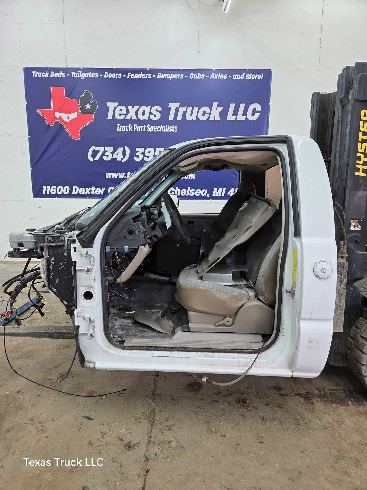 1999-2007 Chevrolet Silverado / GMC Sierra 1500 2500 HD 3500HD Regular Cab Body