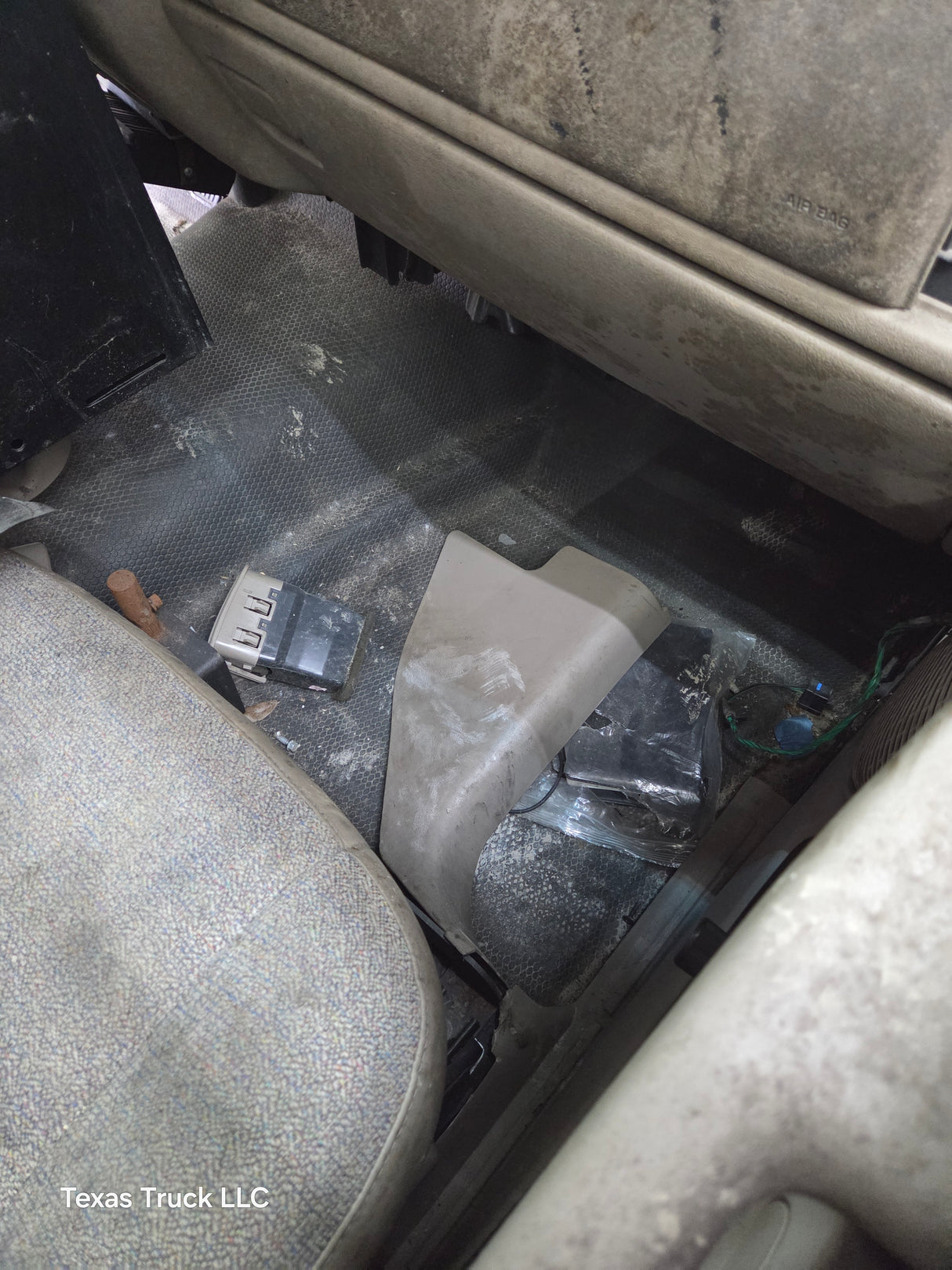 1999-2007 Chevrolet Silverado / GMC Sierra 1500 2500 HD 3500HD Regular Cab Body
