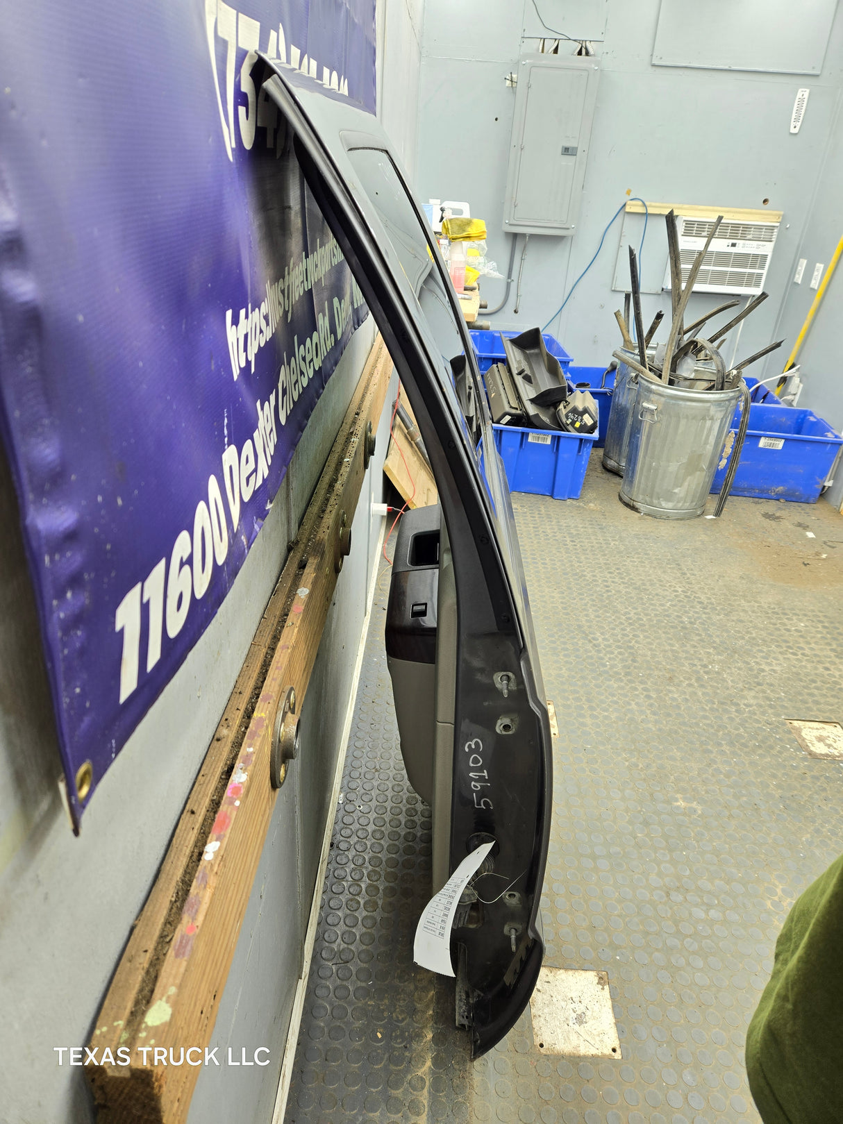 1999-2011 Ford Super Duty LH Driver Side Rear Crew Cab Door F250 F350 F450 F550