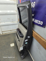 1999-2011 Ford Super Duty F250 F350 F450 F550 RH Crew Cab Passenger Side Rear Door