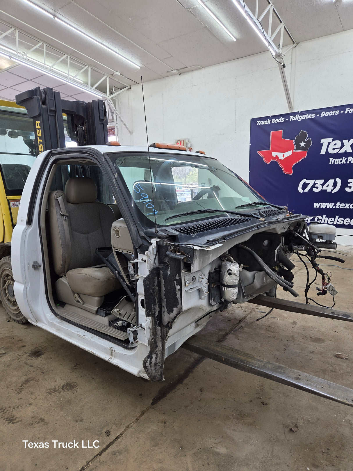 1999-2007 Chevrolet Silverado / GMC Sierra 1500 2500 HD 3500HD Regular Cab Body