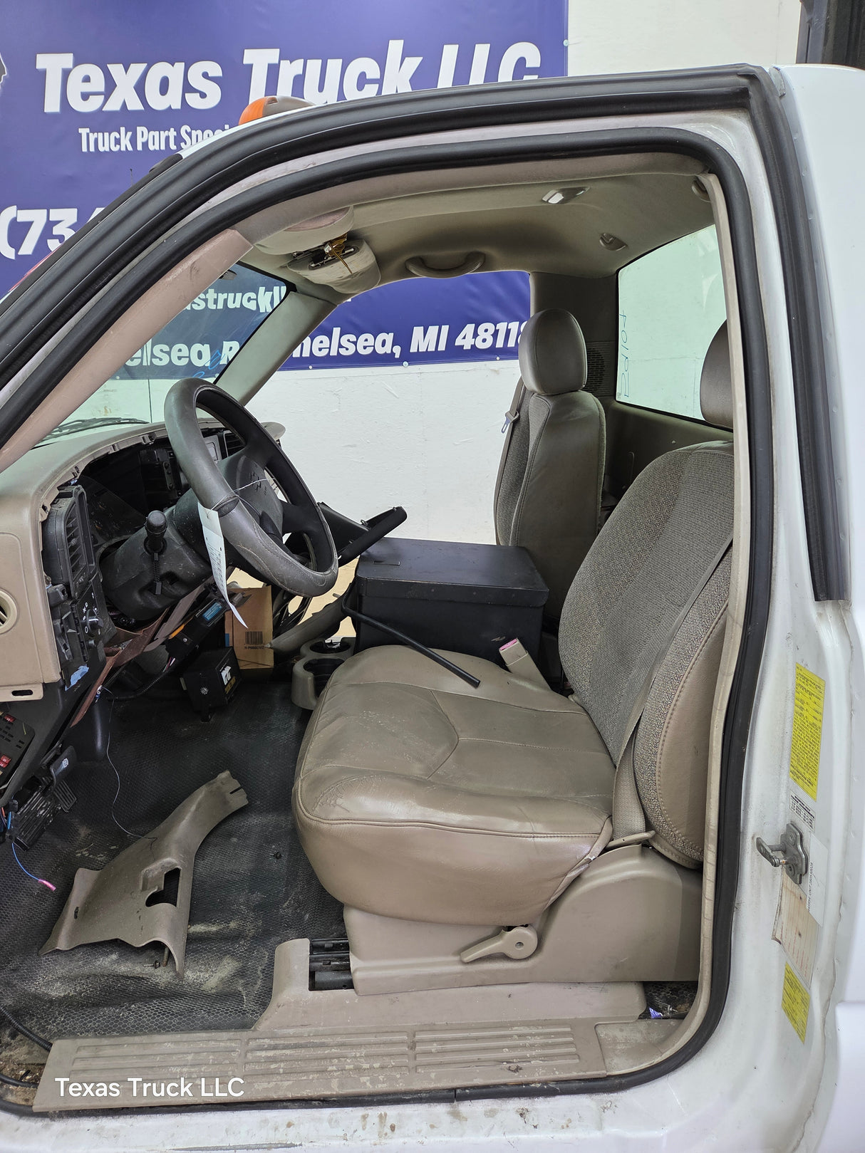 1999-2007 Chevrolet Silverado / GMC Sierra 1500 2500 HD 3500HD Regular Cab Body
