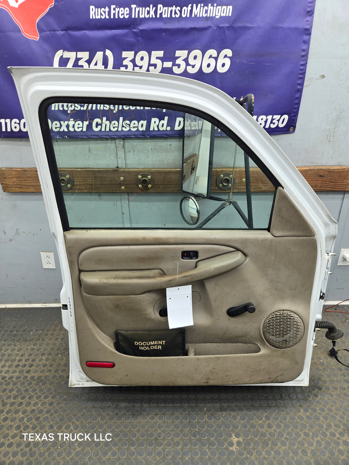 1999-2006 Chevrolet Silverado / GMC Sierra 1500 2500 3500 HD Front Driver Side Door LH