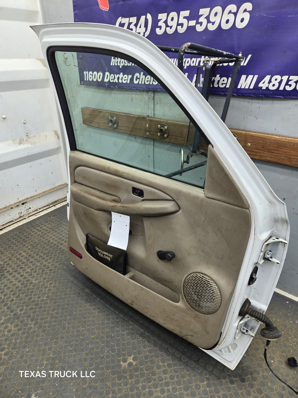 1999-2006 Chevrolet Silverado / GMC Sierra 1500 2500 3500 HD Front Driver Side Door LH