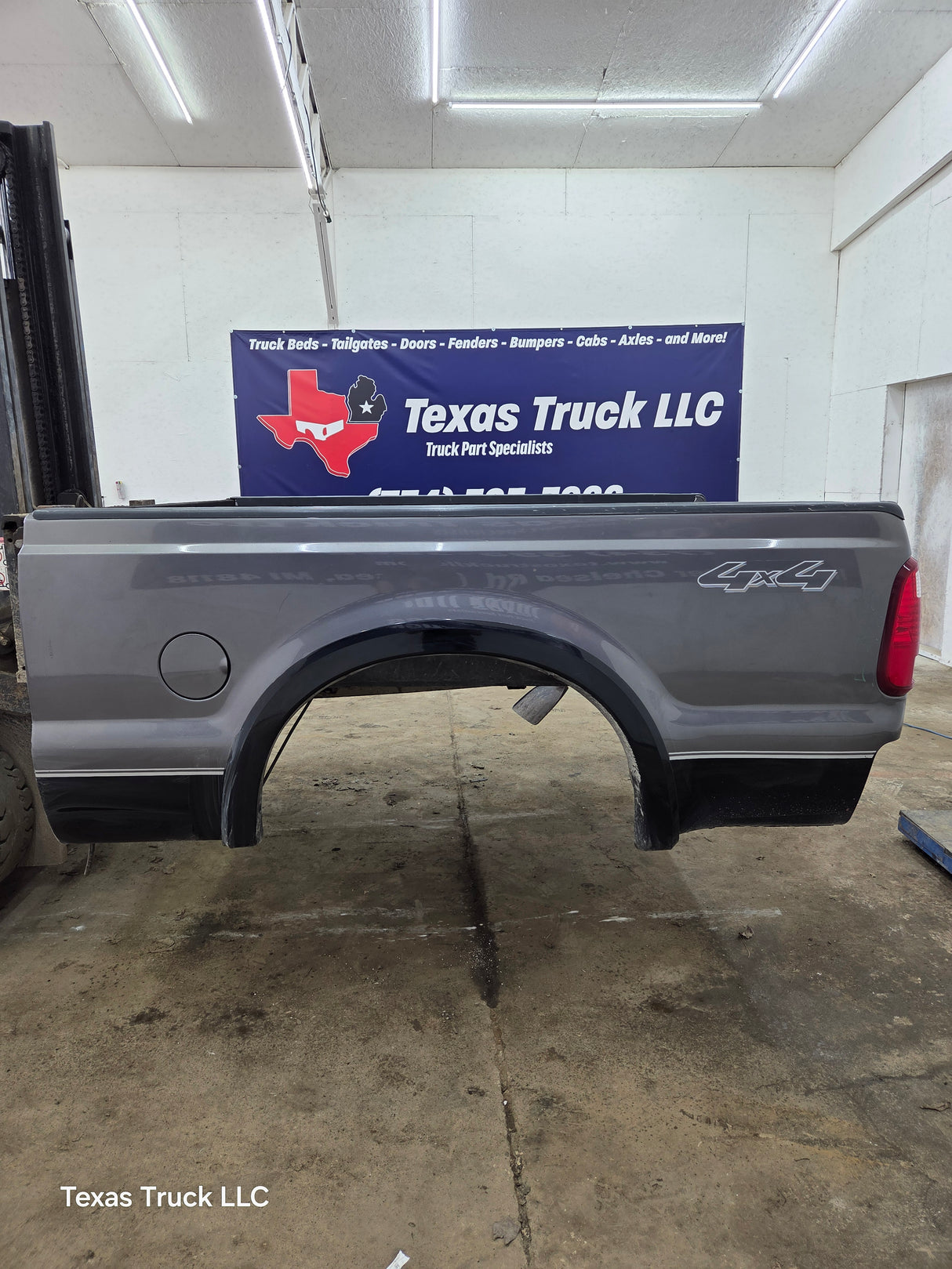 1999-2010 Ford Super Duty F250 F350 6' 9" Short Truck Bed