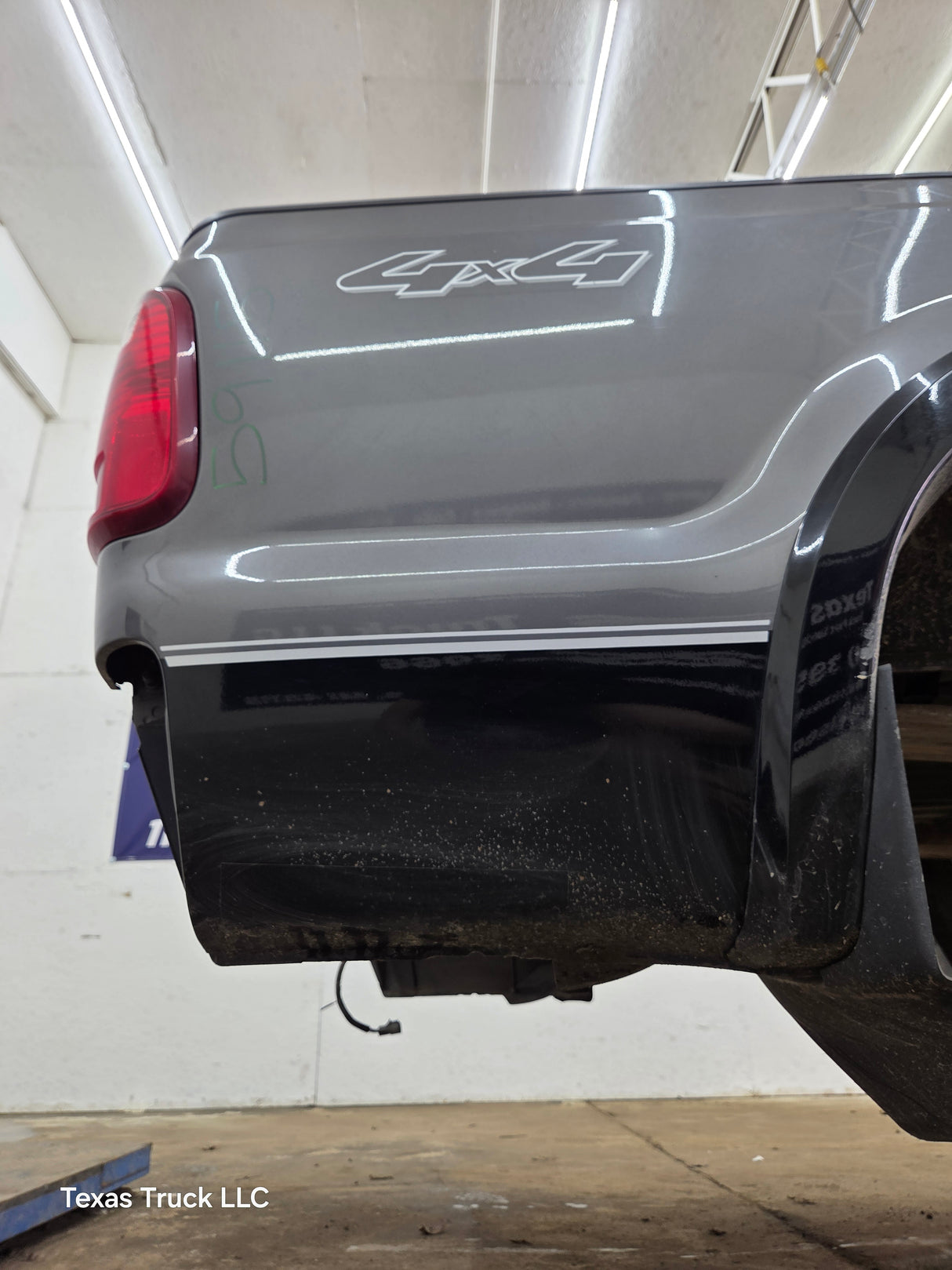 1999-2010 Ford Super Duty F250 F350 6' 9" Short Truck Bed