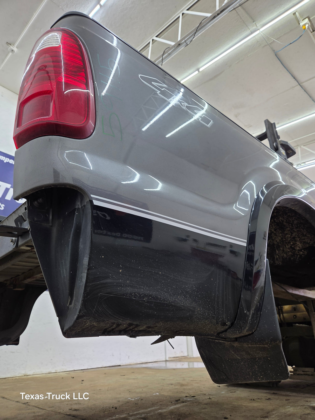 1999-2010 Ford Super Duty F250 F350 6' 9" Short Truck Bed