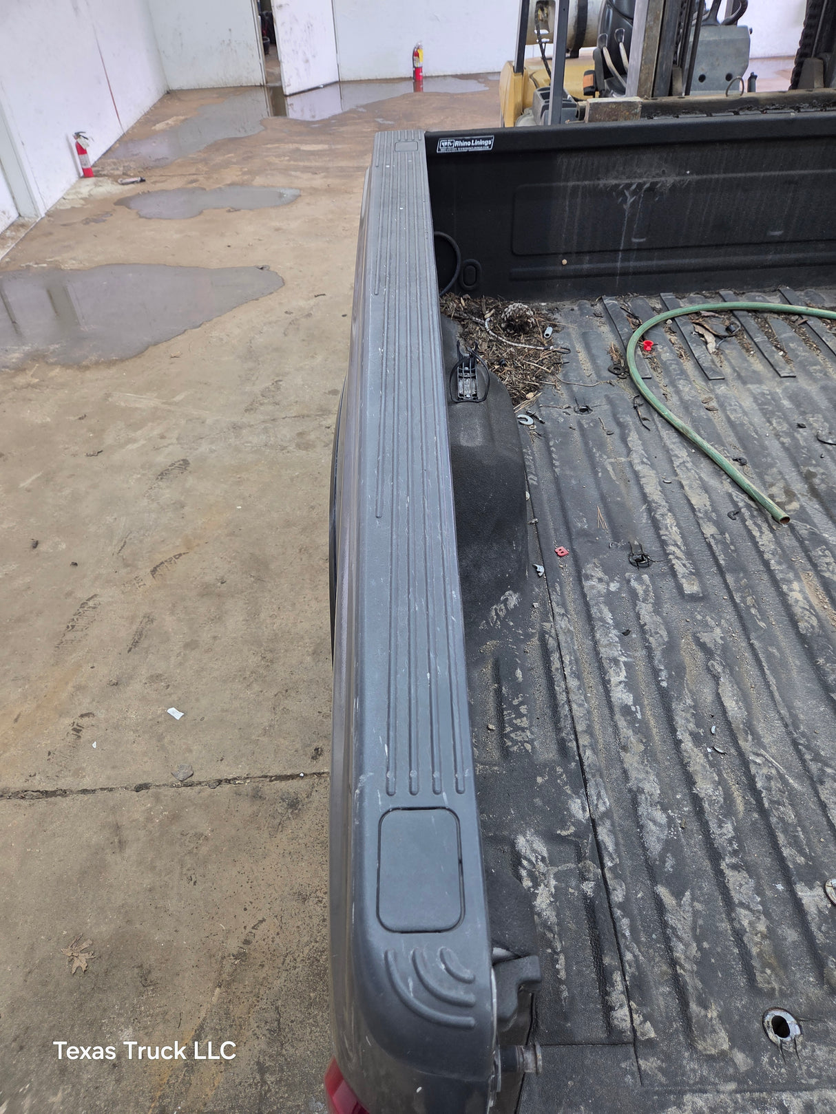 1999-2010 Ford Super Duty F250 F350 6' 9" Short Truck Bed