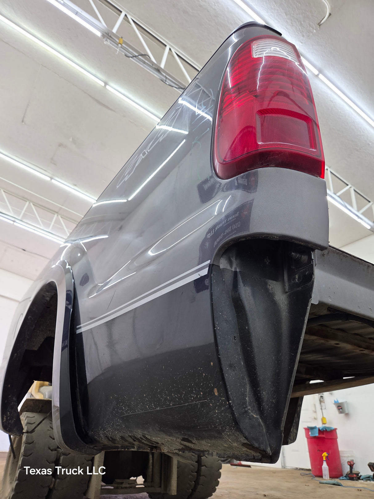 1999-2010 Ford Super Duty F250 F350 6' 9" Short Truck Bed