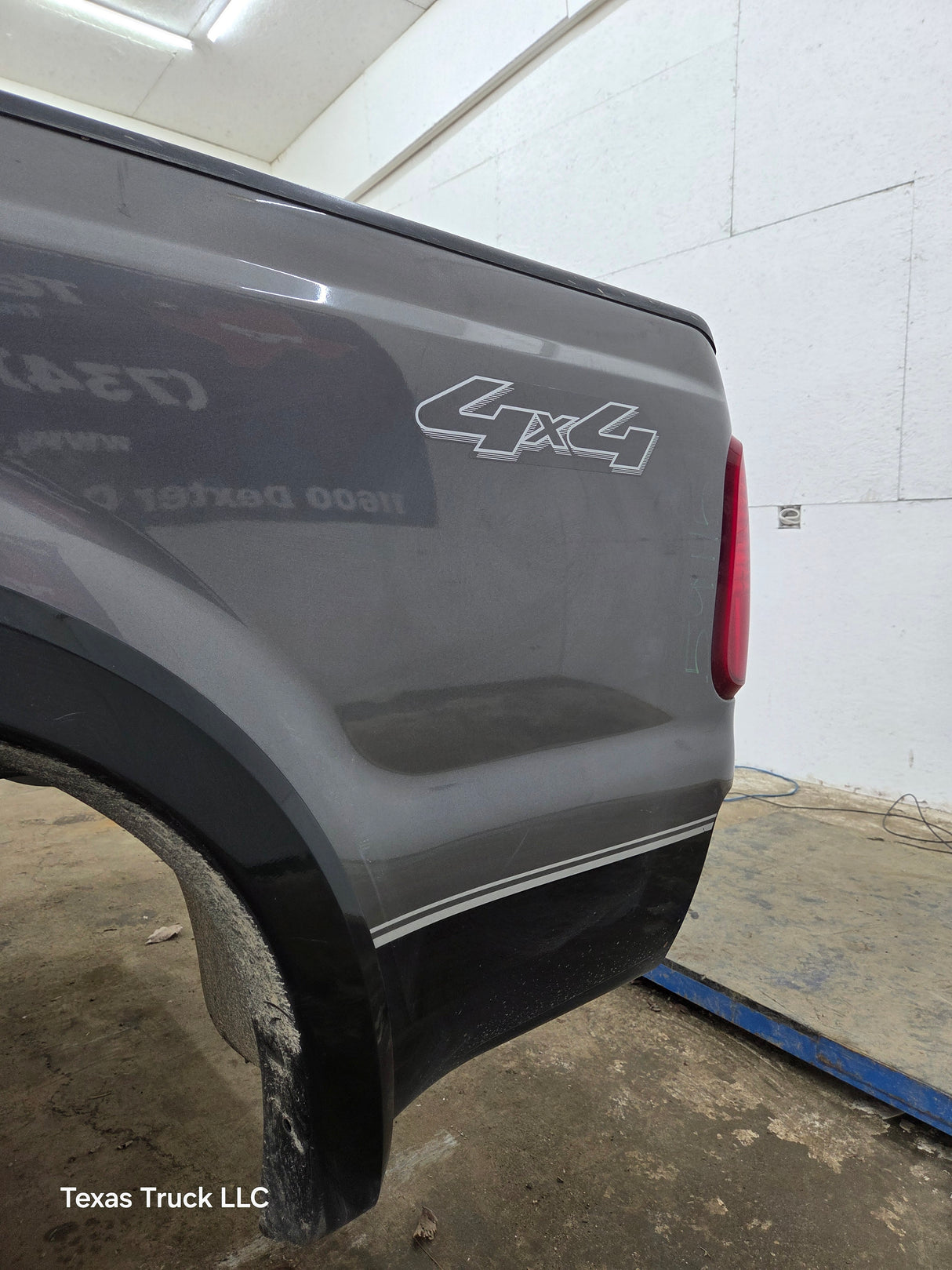 1999-2010 Ford Super Duty F250 F350 6' 9" Short Truck Bed