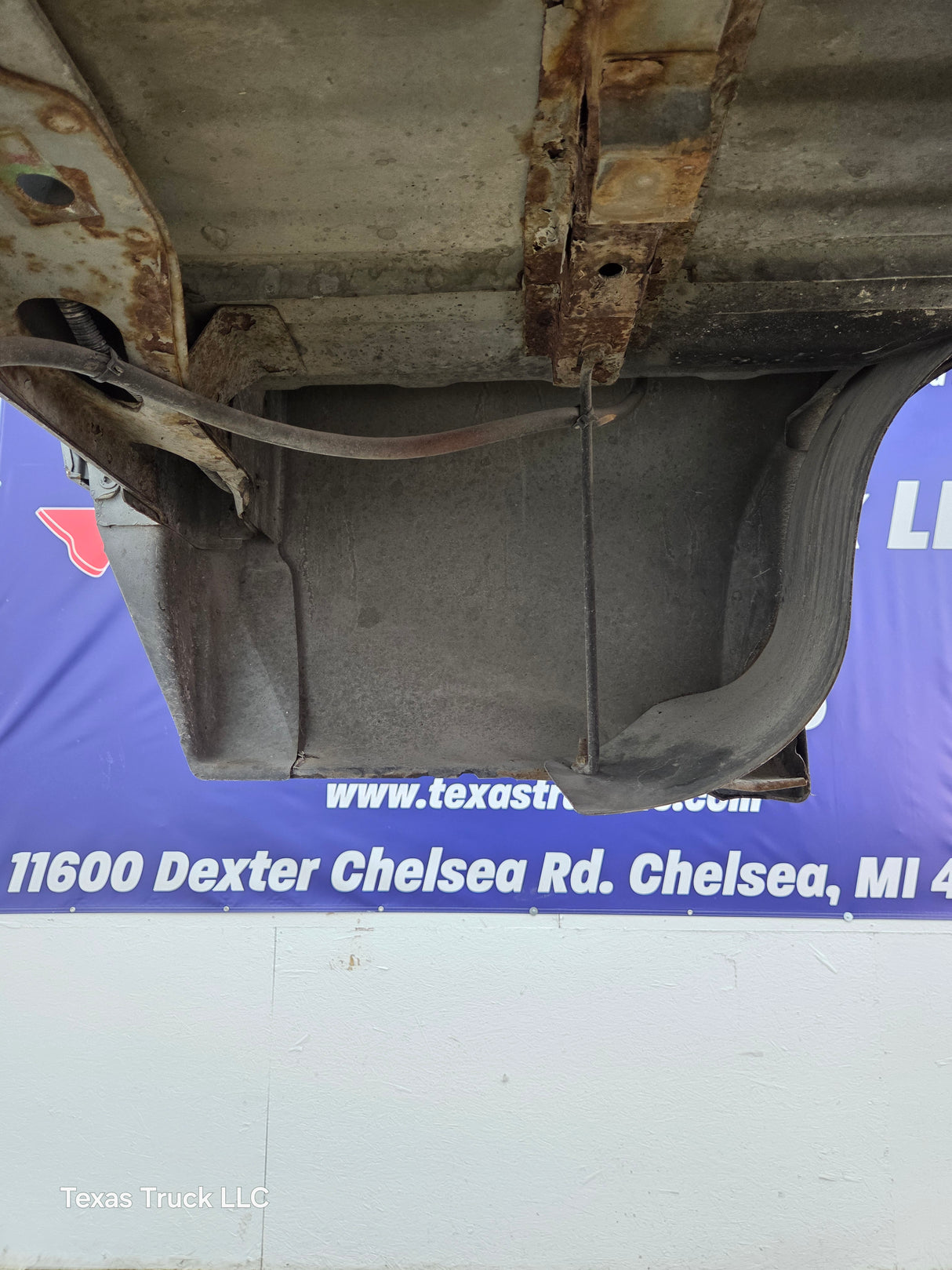 1999-2010 Ford Super Duty F250 F350 6' 9" Short Truck Bed