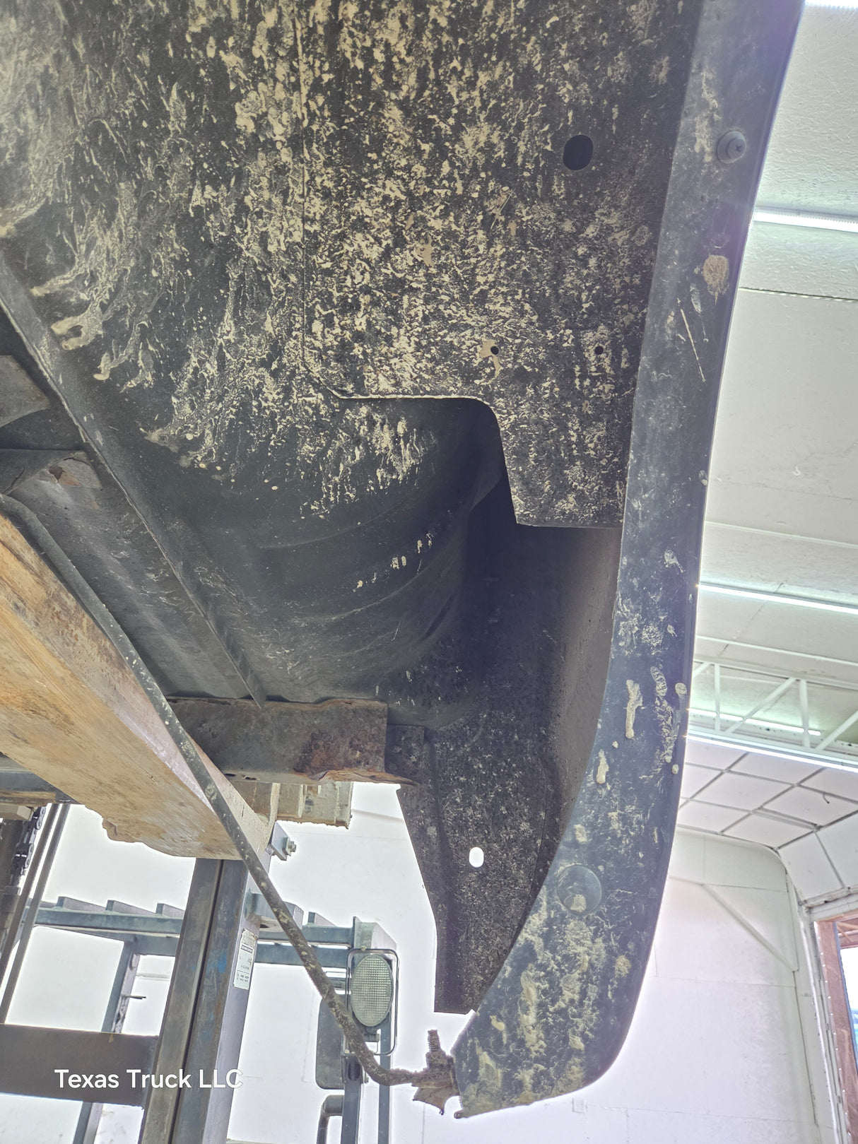1999-2010 Ford Super Duty F250 F350 6' 9" Short Truck Bed