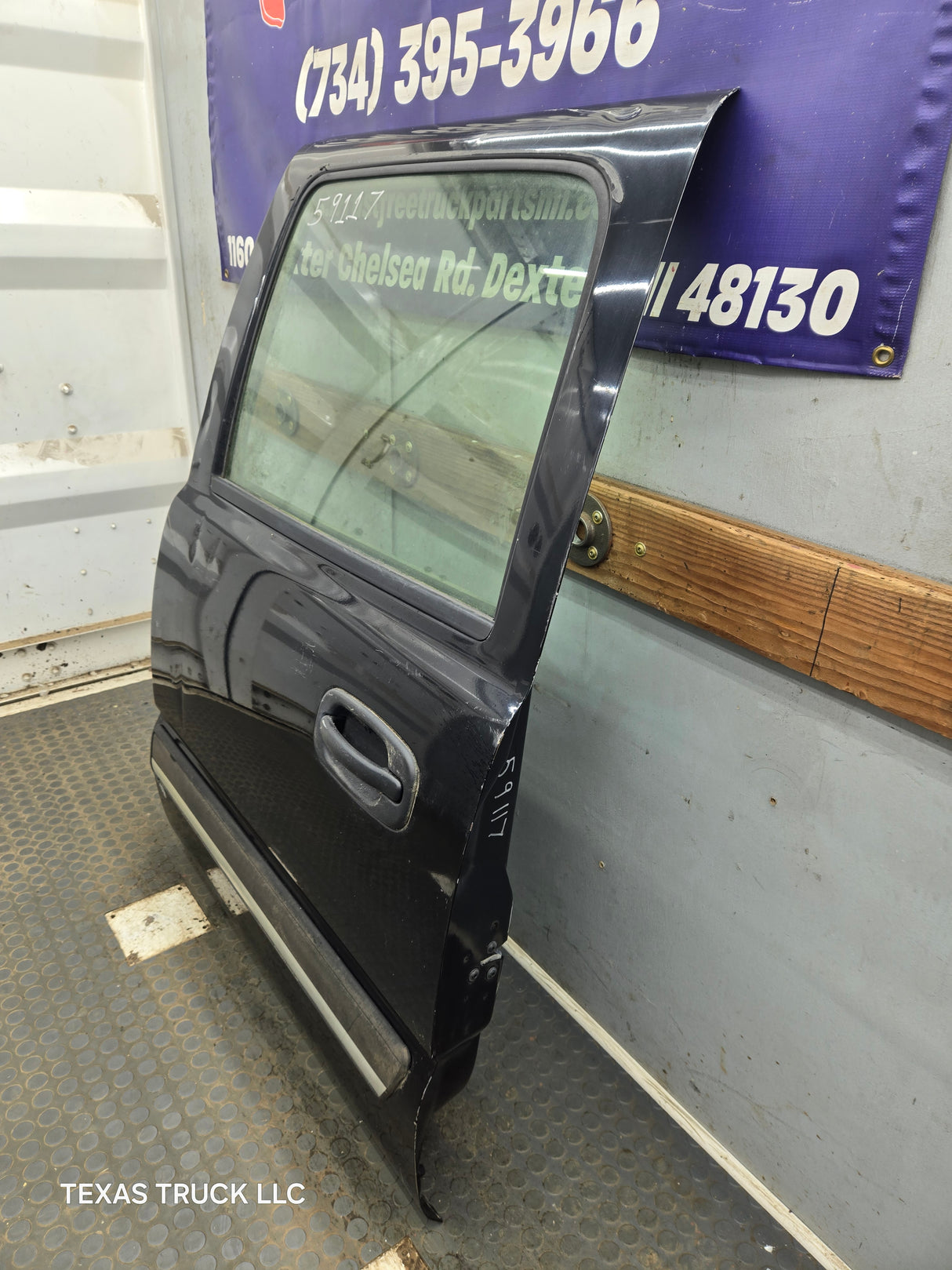 1999-2007 Chevrolet Silverado / GMC Sierra 1500 2500 3500 HD Rear Driver side LH Crew Cab rear door