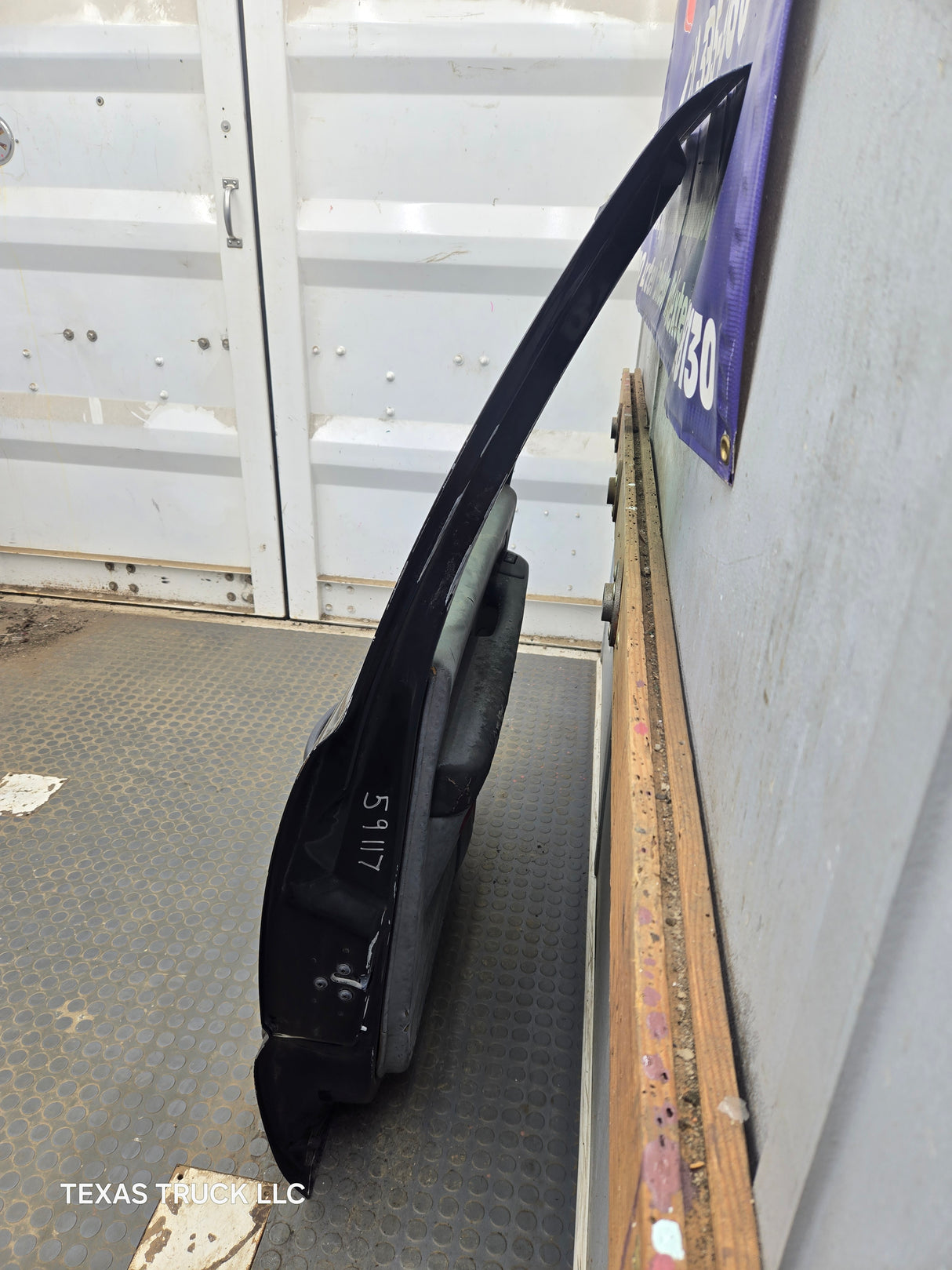 1999-2007 Chevrolet Silverado / GMC Sierra 1500 2500 3500 HD Rear Driver side LH Crew Cab rear door