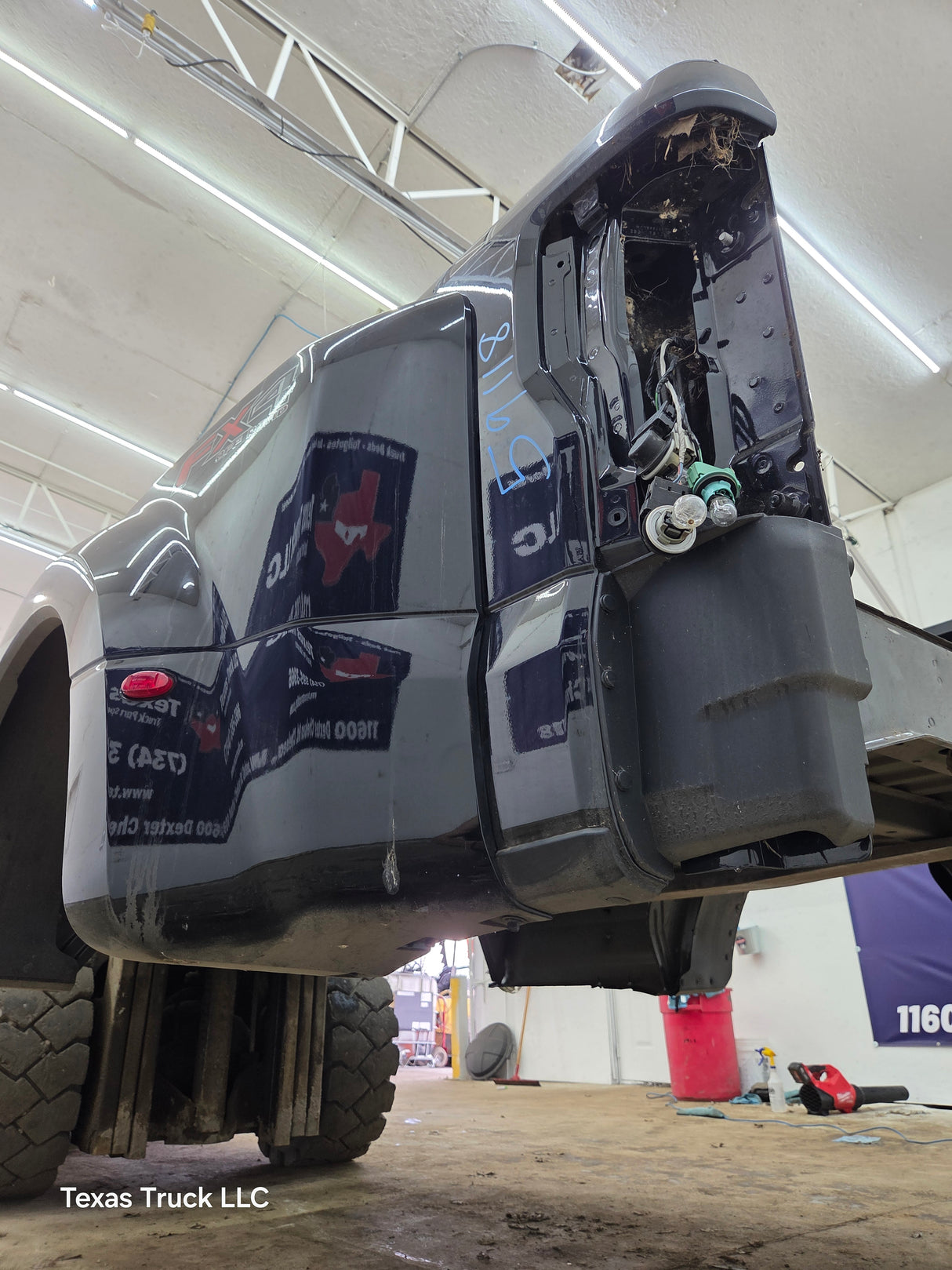 2017-2022 Ford Super Duty F350 F450 F550 8' Dually Bed