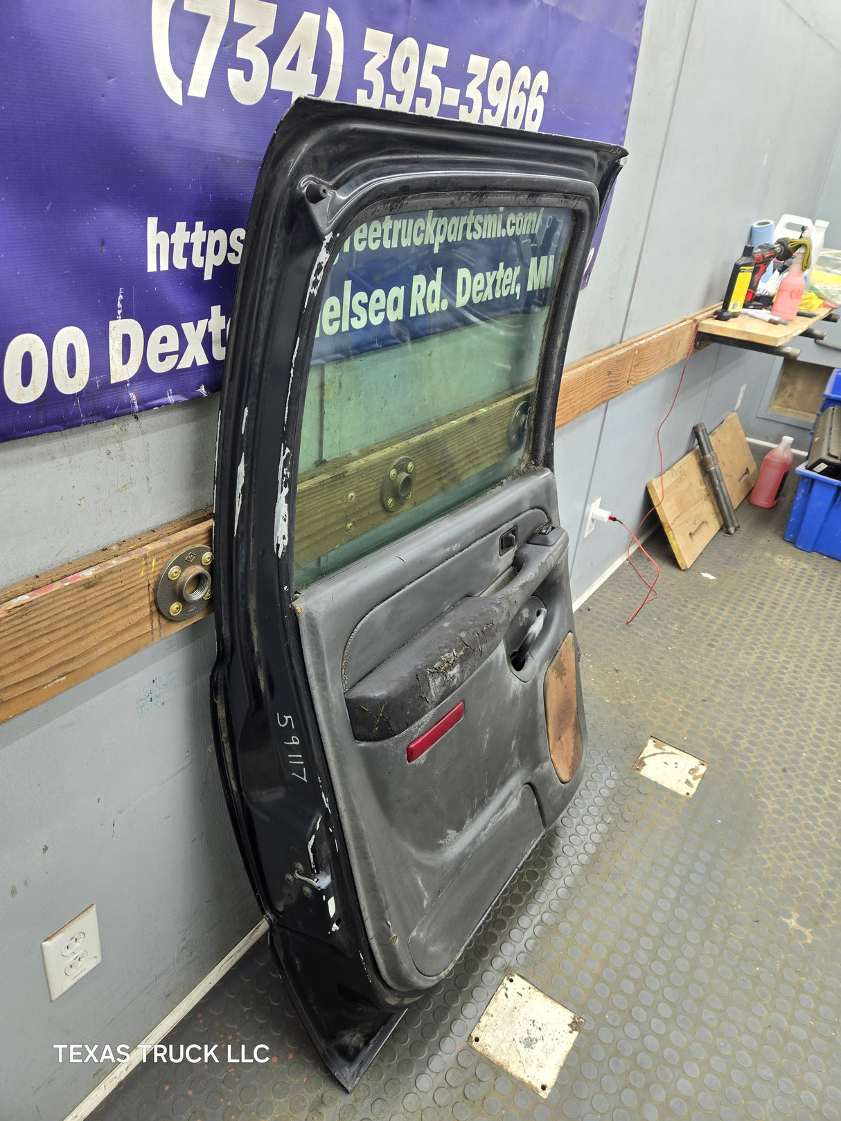1999-2007 Chevrolet Silverado / GMC Sierra 1500 2500 3500 HD Rear Driver side LH Crew Cab rear door